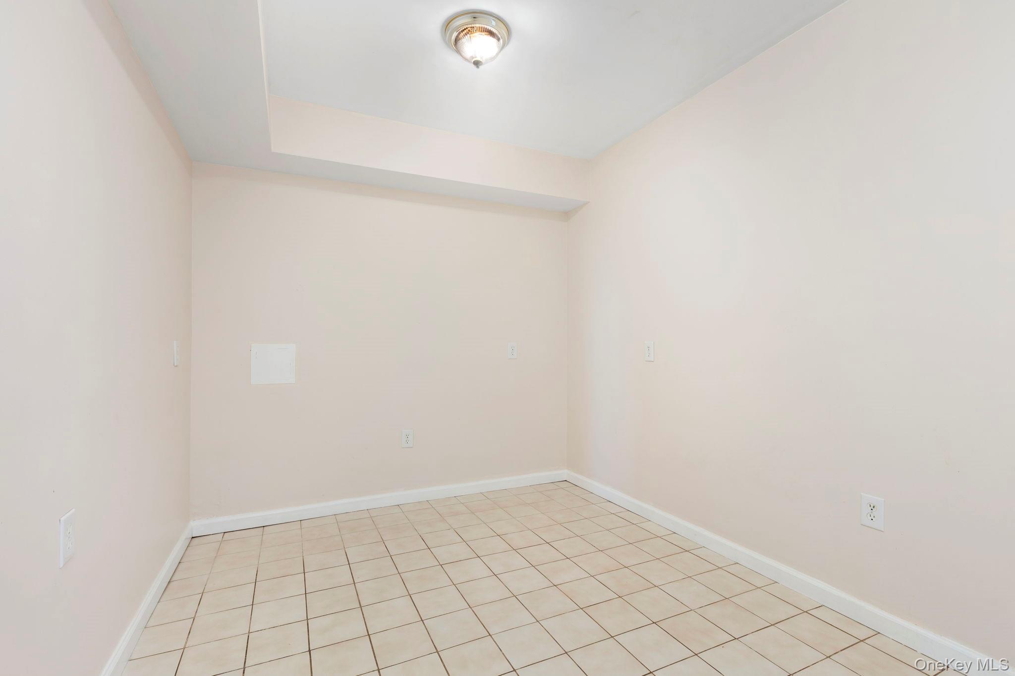 44 Hillwood Place Yonkers Yonkers, NY 10710