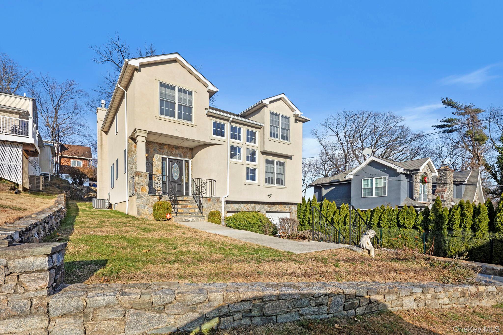 44 Hillwood Place Yonkers Yonkers, NY 10710