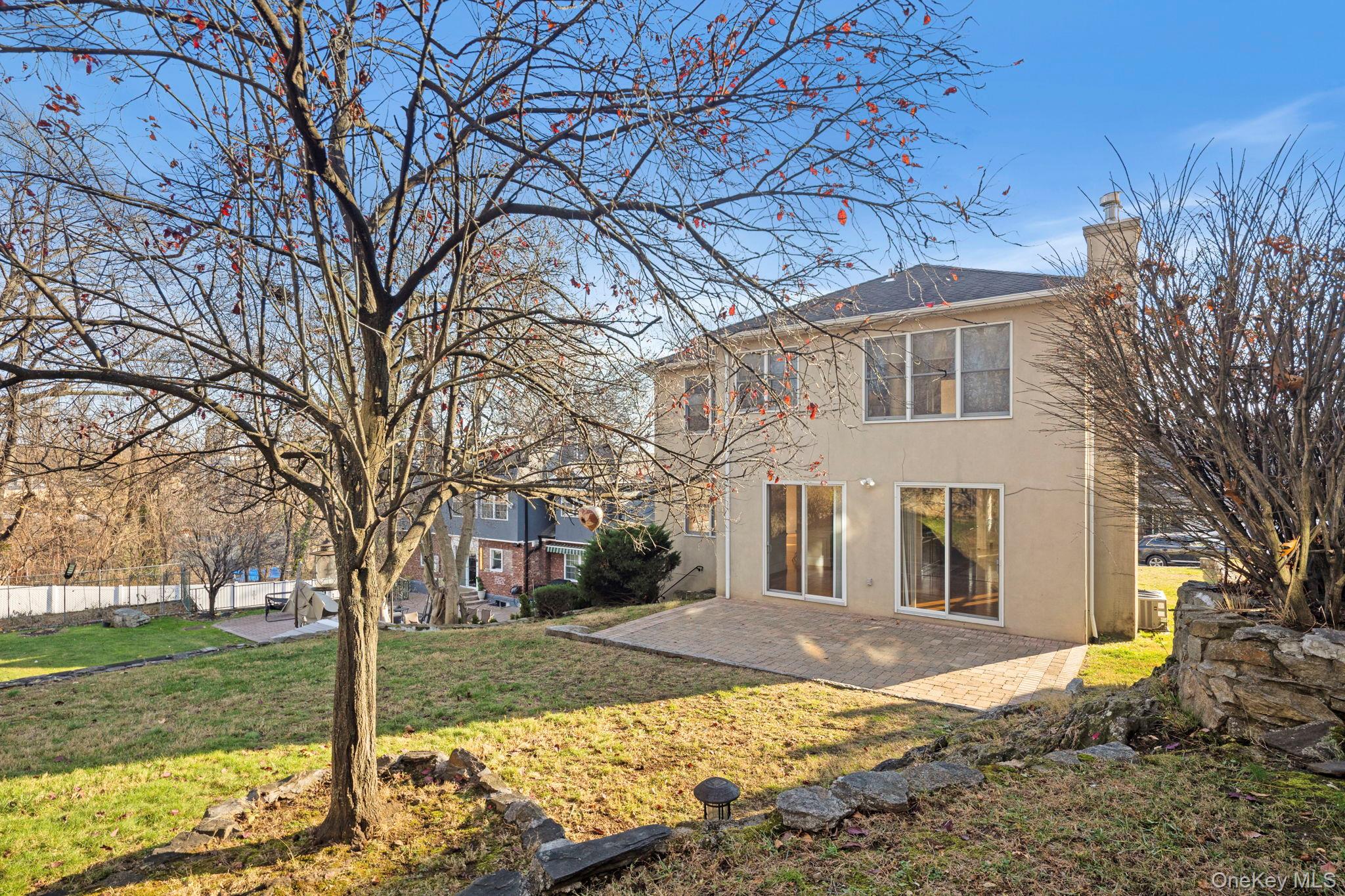 44 Hillwood Place Yonkers Yonkers, NY 10710
