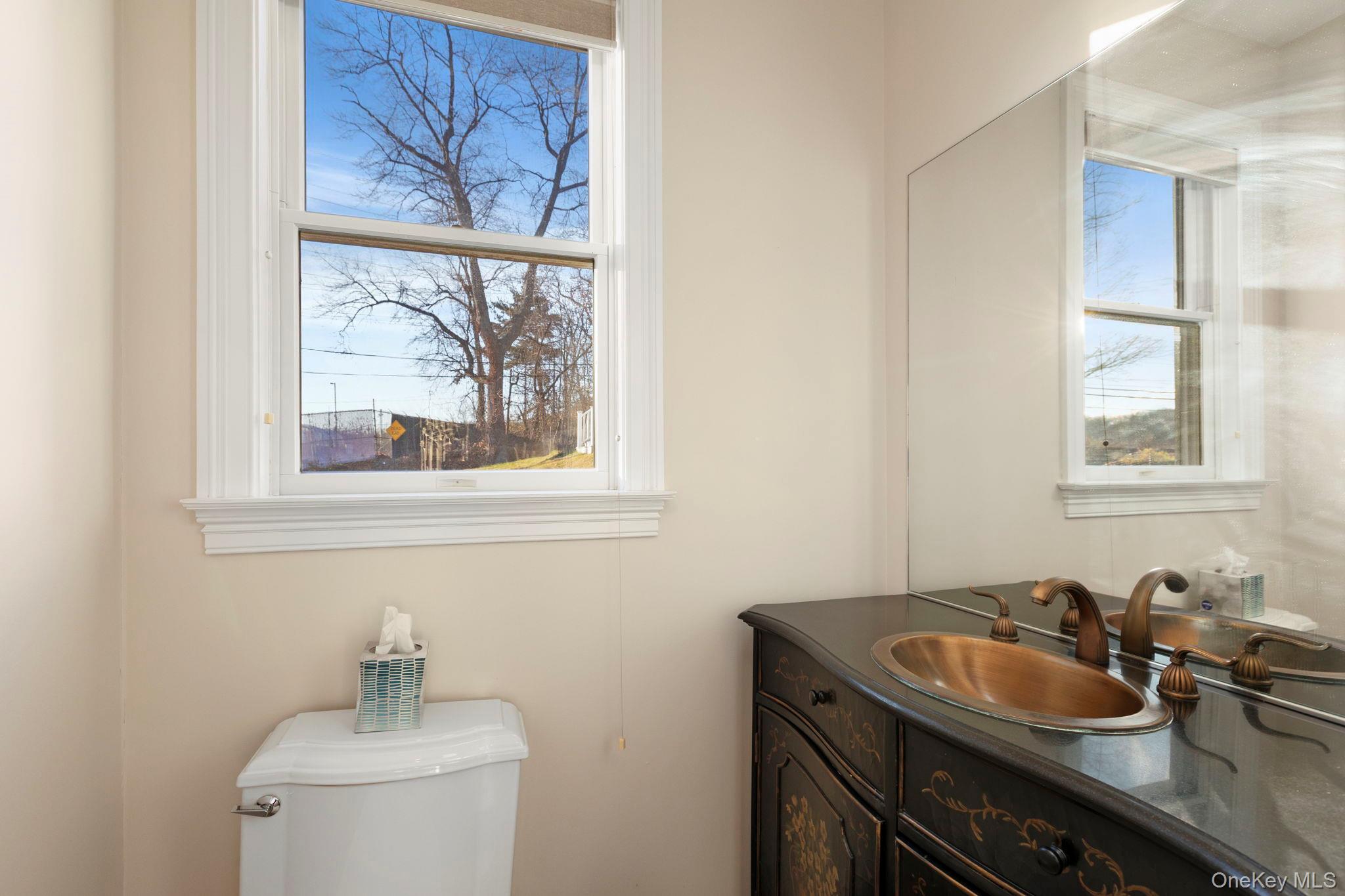 44 Hillwood Place Yonkers Yonkers, NY 10710