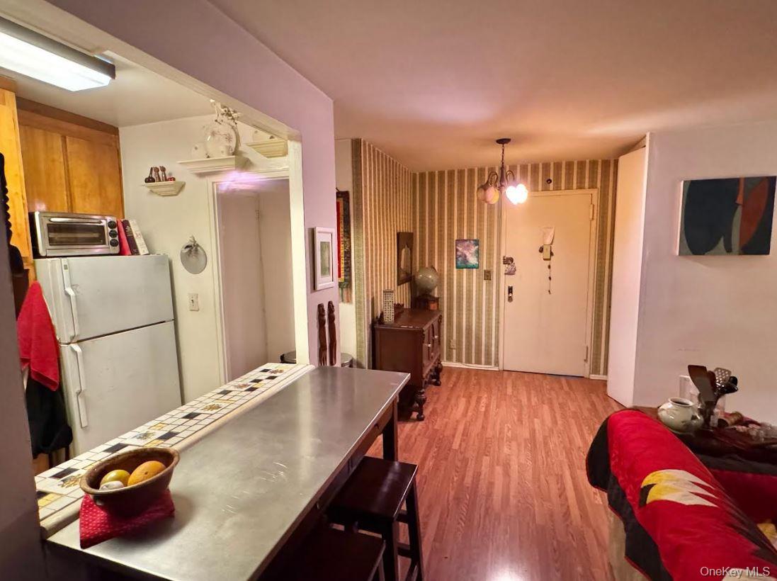 52-40 39th Avenue 4-U Woodside Woodside, NY 11377