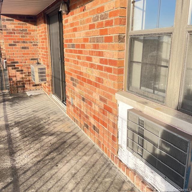 66-07 242nd Street 13-E Douglaston Douglaston, NY 11362