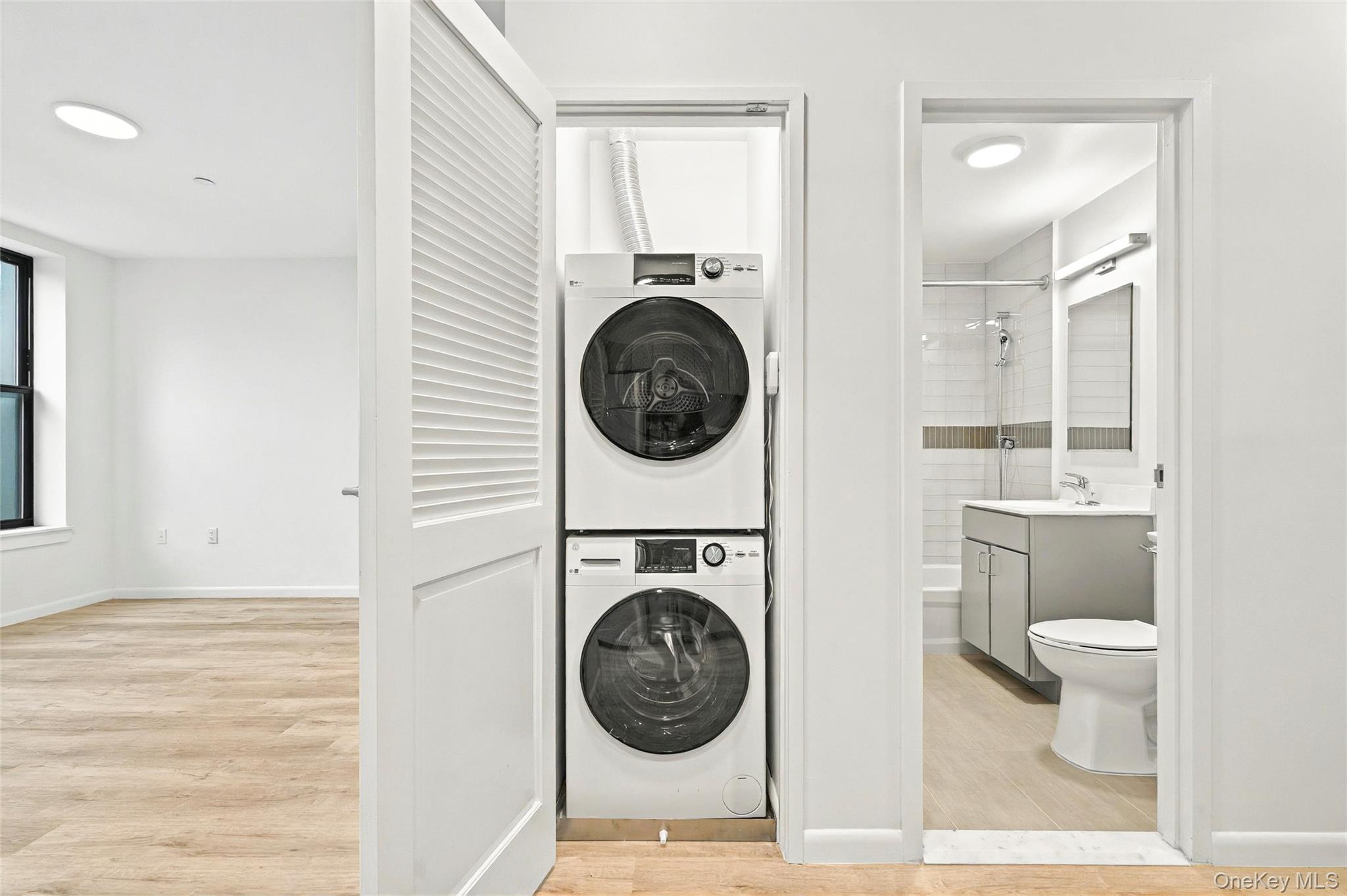 1739 Lacombe Avenue 1-B Bronx, NY 10473