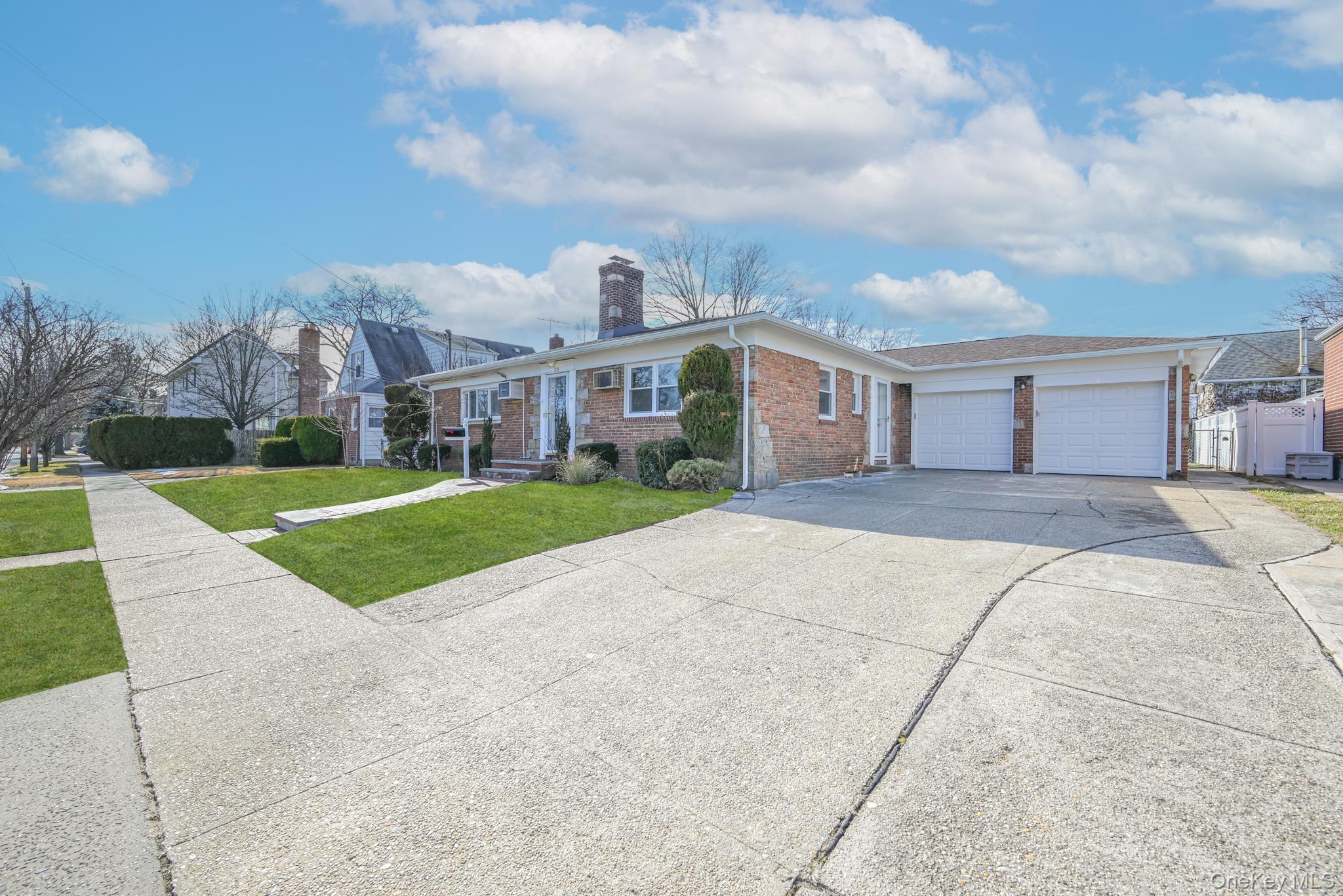 515 S 12th Street New Hyde Park New Hyde Park, NY 11040