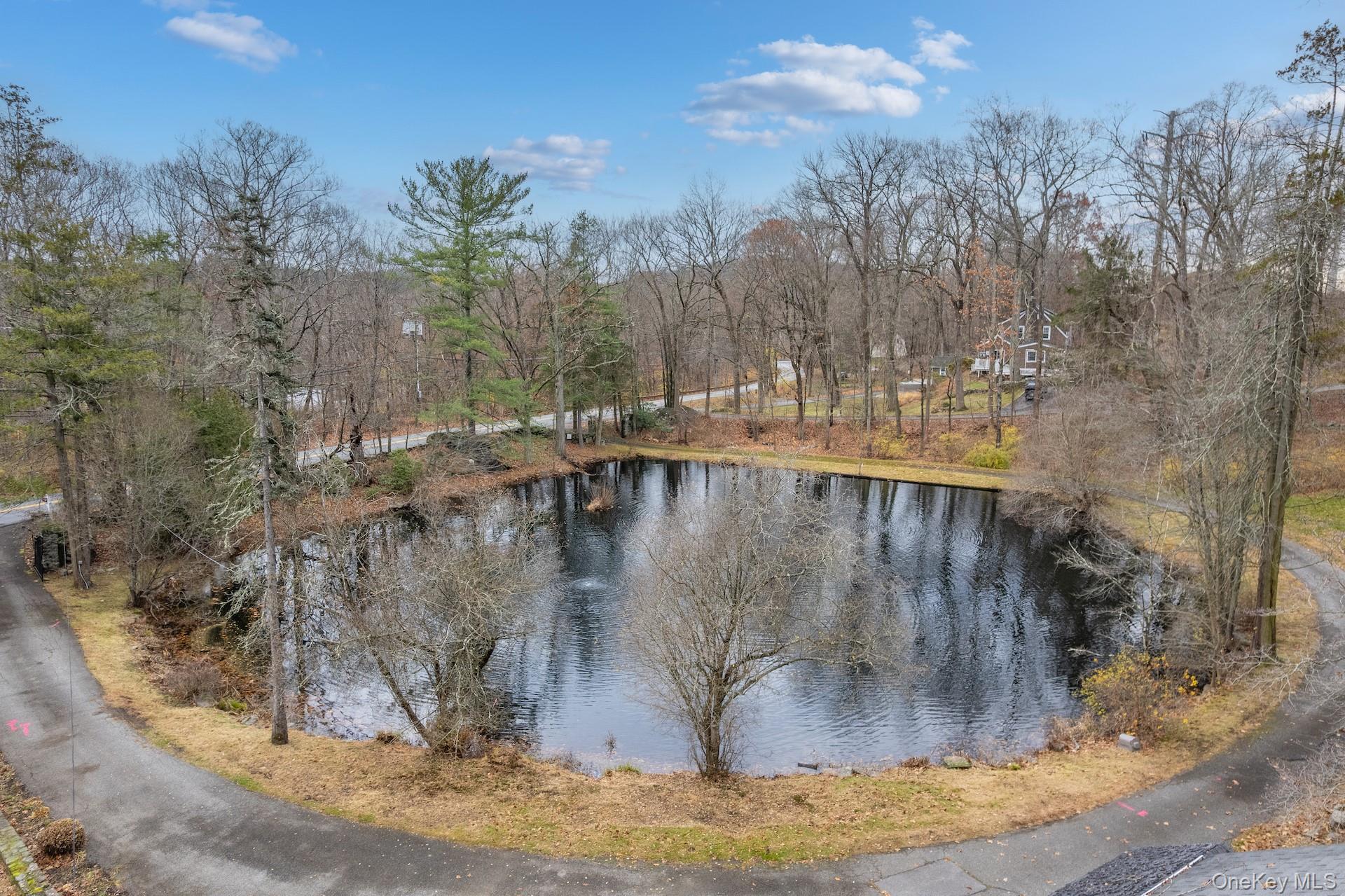 82 Shingle House Road Millwood, NY 10546