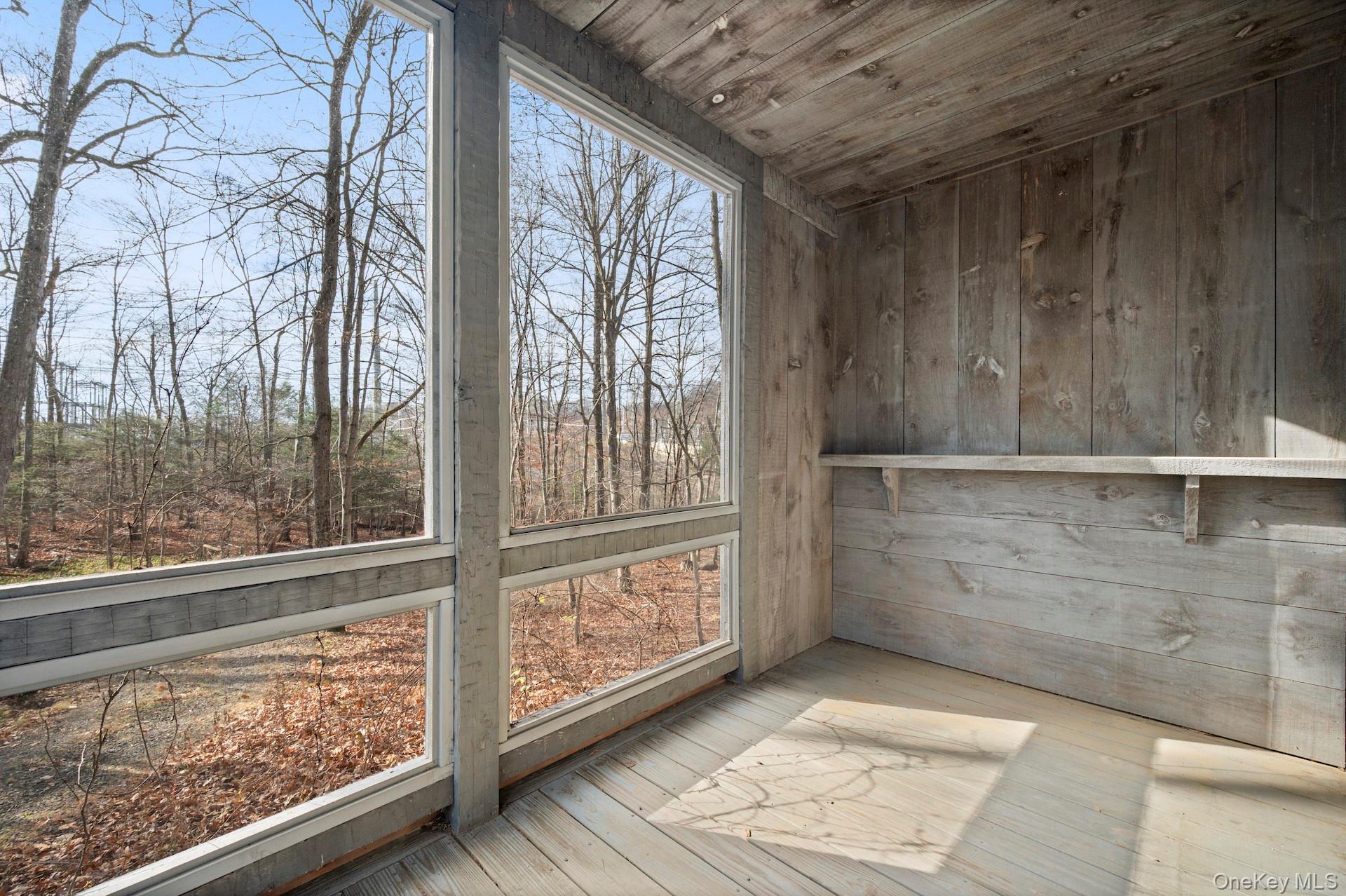 82 Shingle House Road Millwood, NY 10546