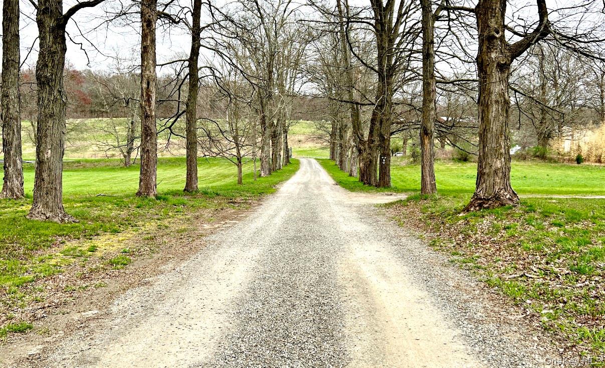 2293 Route 9G Out of NYC Staatsburg, NY 12580