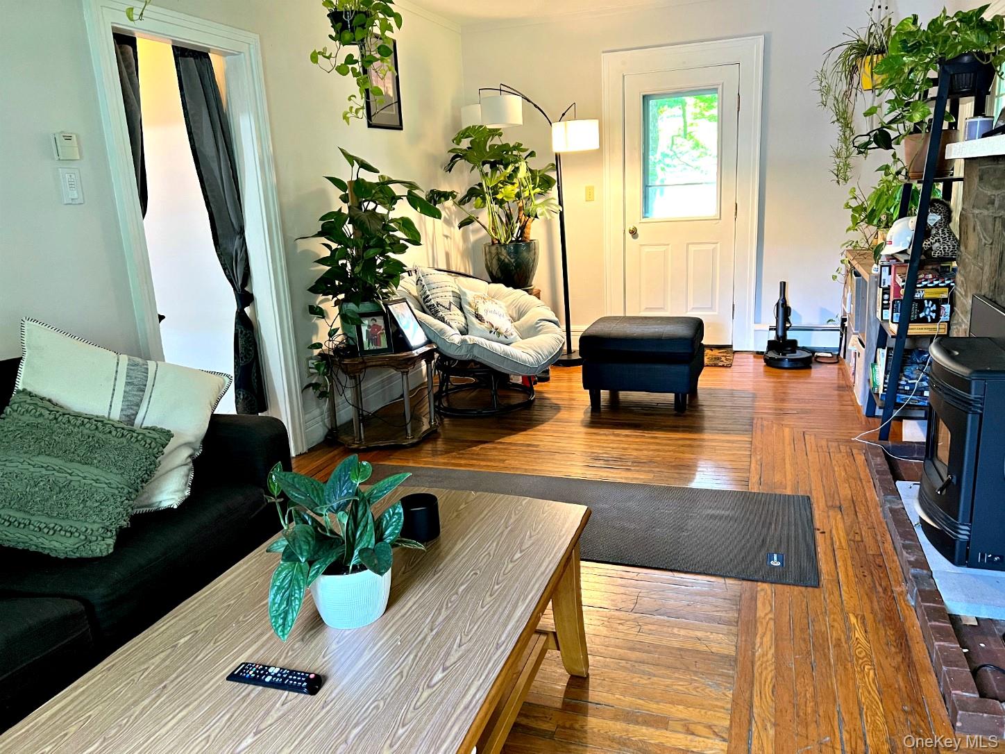 2293 Route 9G Out of NYC Staatsburg, NY 12580