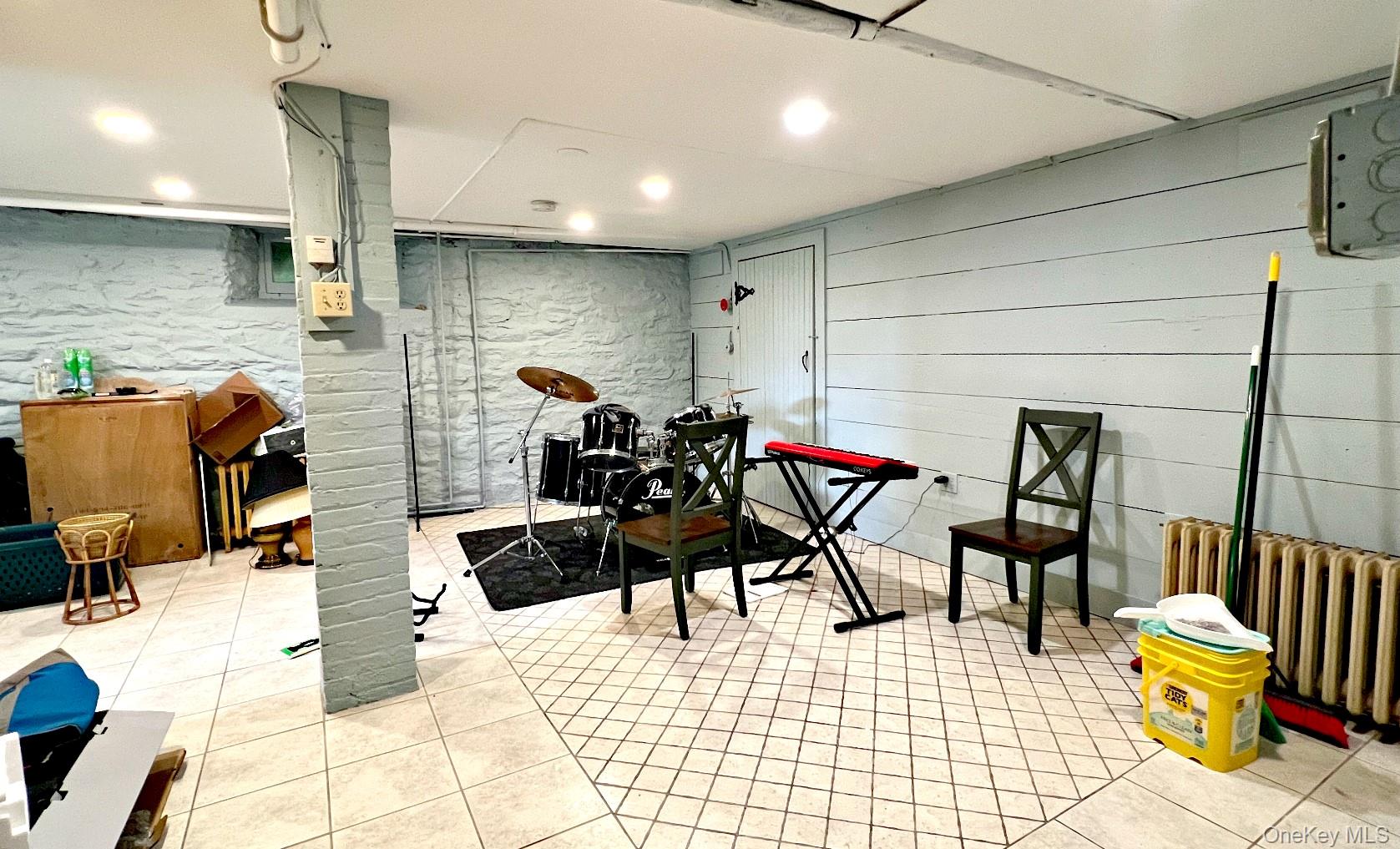 2293 Route 9G Out of NYC Staatsburg, NY 12580