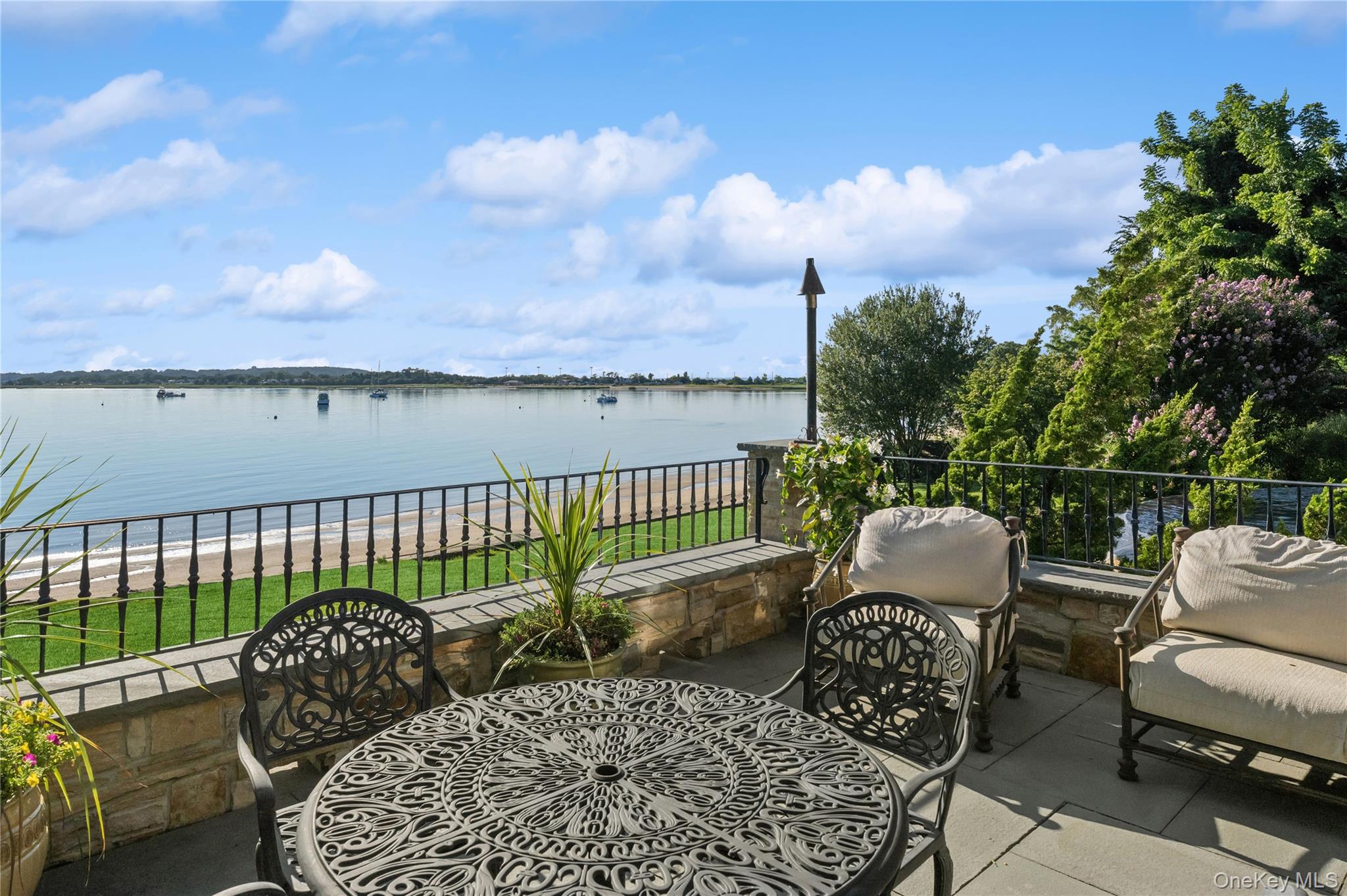 200# Centre Island Road Centre Island Centre Island, NY 11771