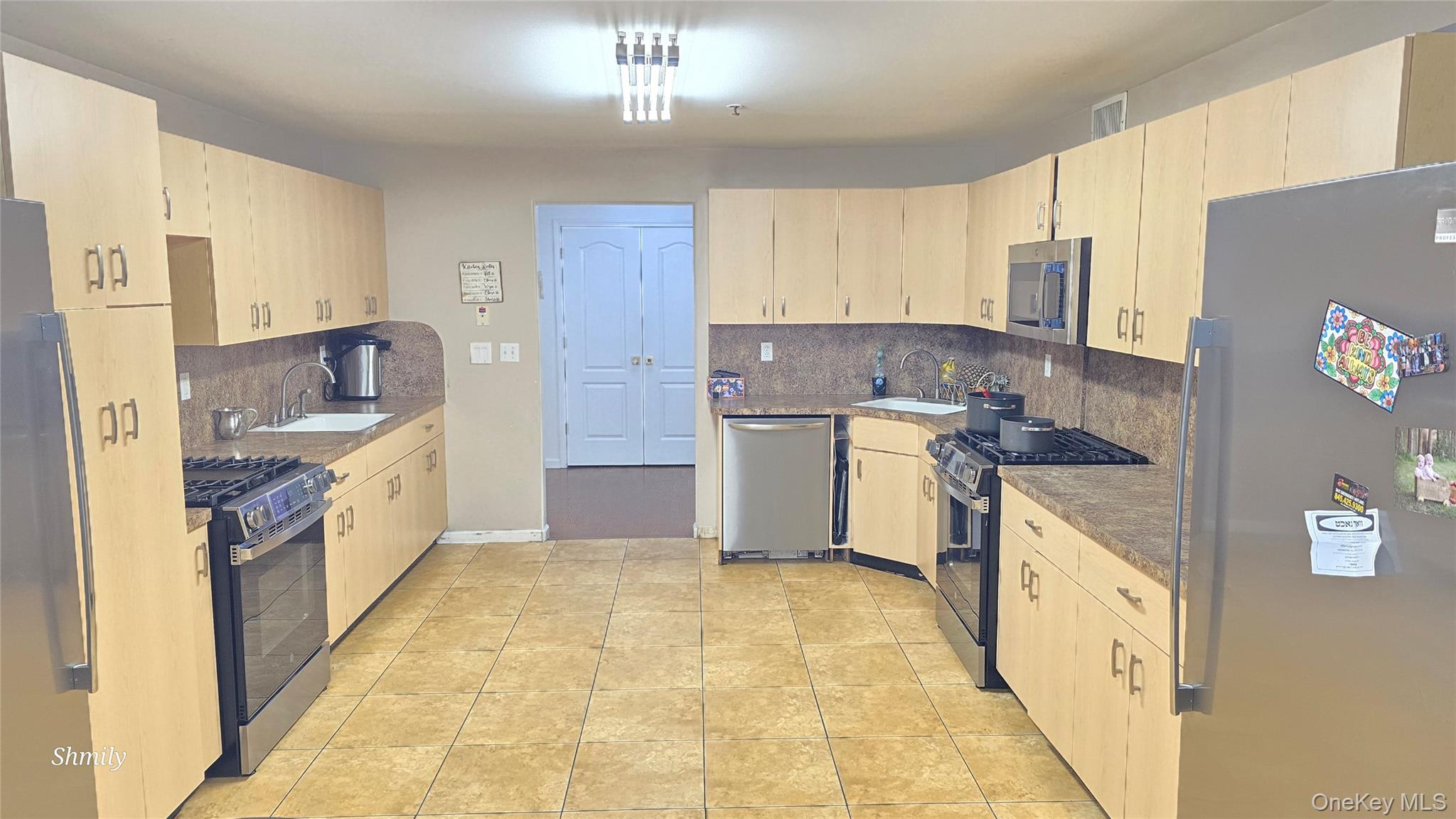 9 Gibbs Court 201 Out of NYC Monsey, NY 10952