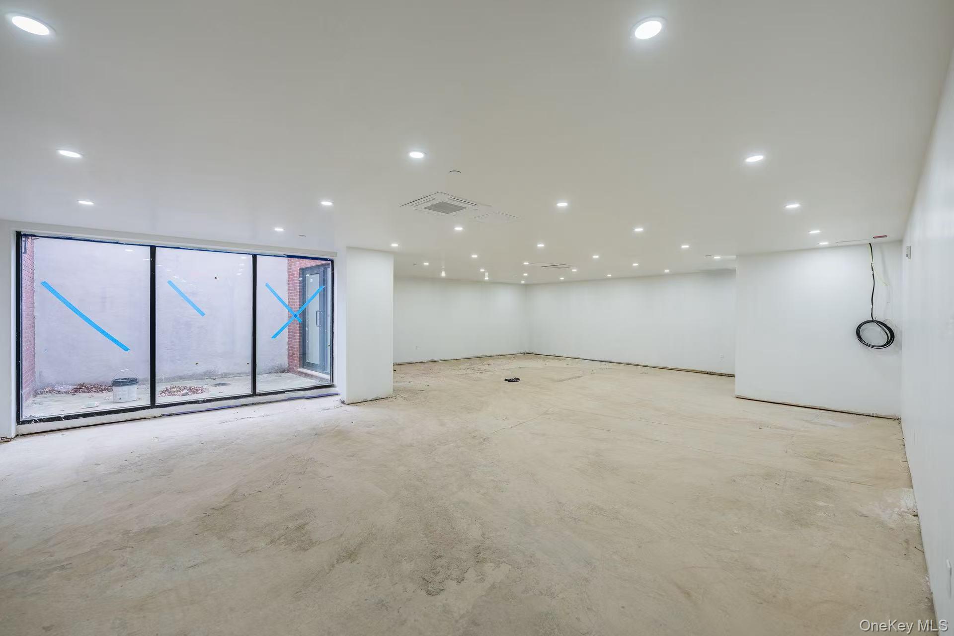 165-02 Sanford Avenue Flushing Flushing, NY 11358