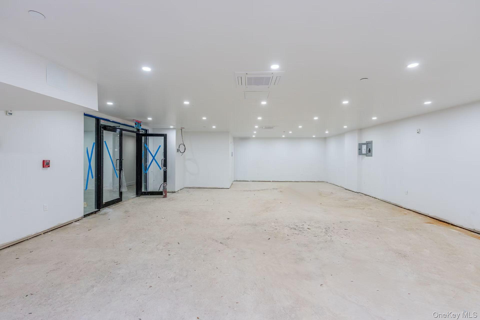 165-02 Sanford Avenue Flushing Flushing, NY 11358