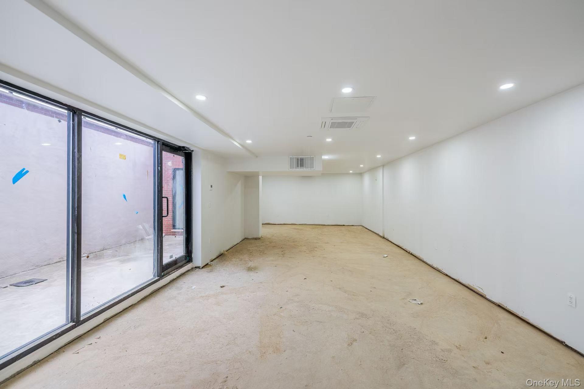 165-02 Sanford Avenue Flushing Flushing, NY 11358