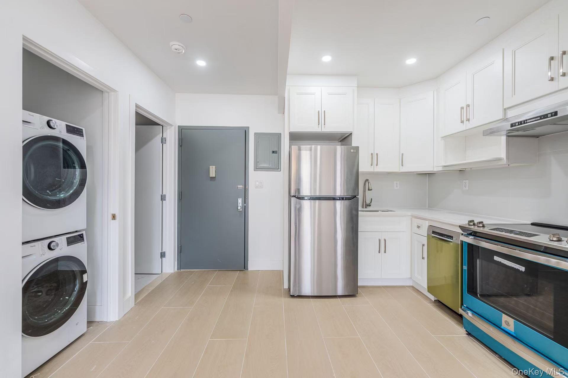 165-02 Sanford Avenue Flushing Flushing, NY 11358