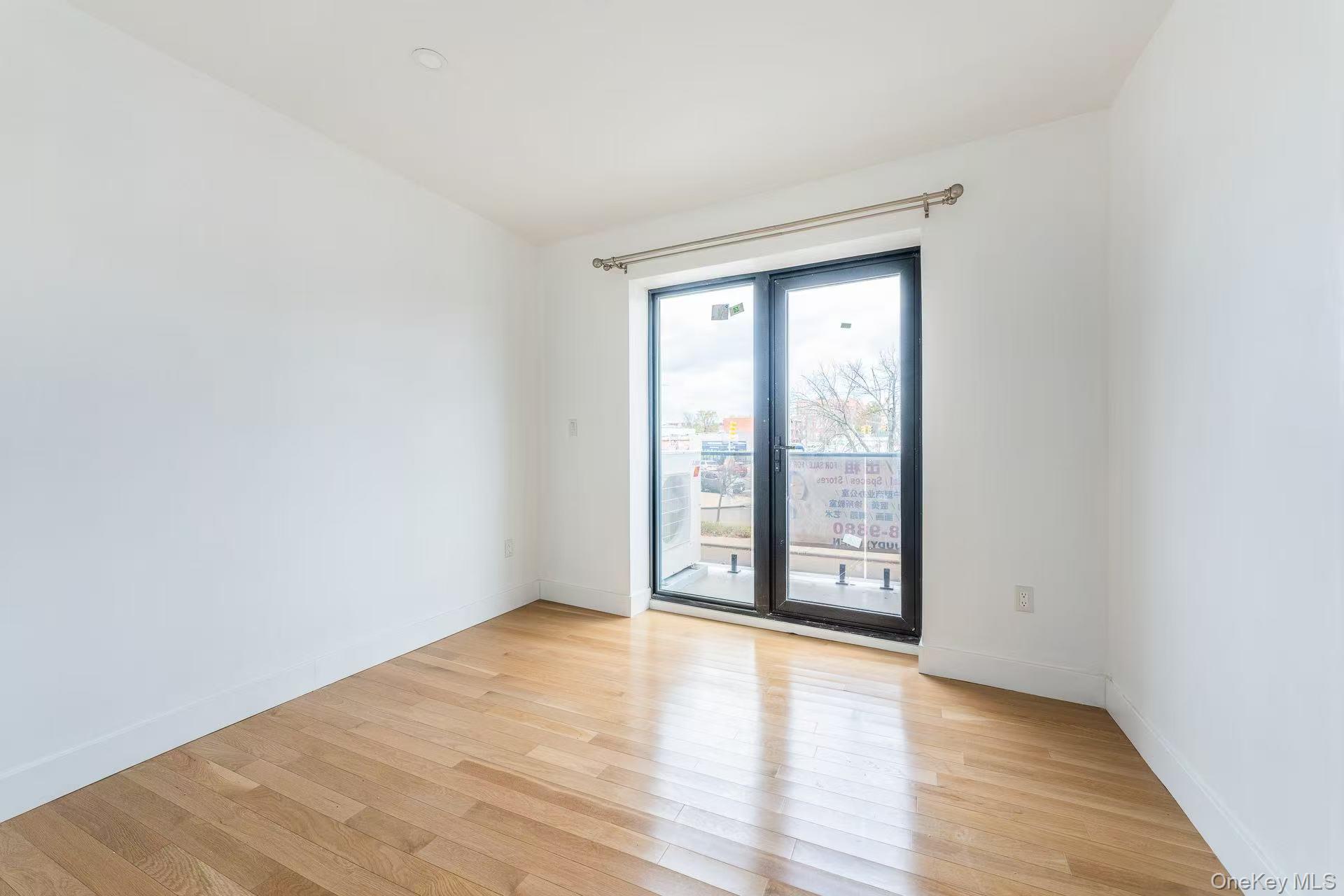 165-02 Sanford Avenue Flushing Flushing, NY 11358