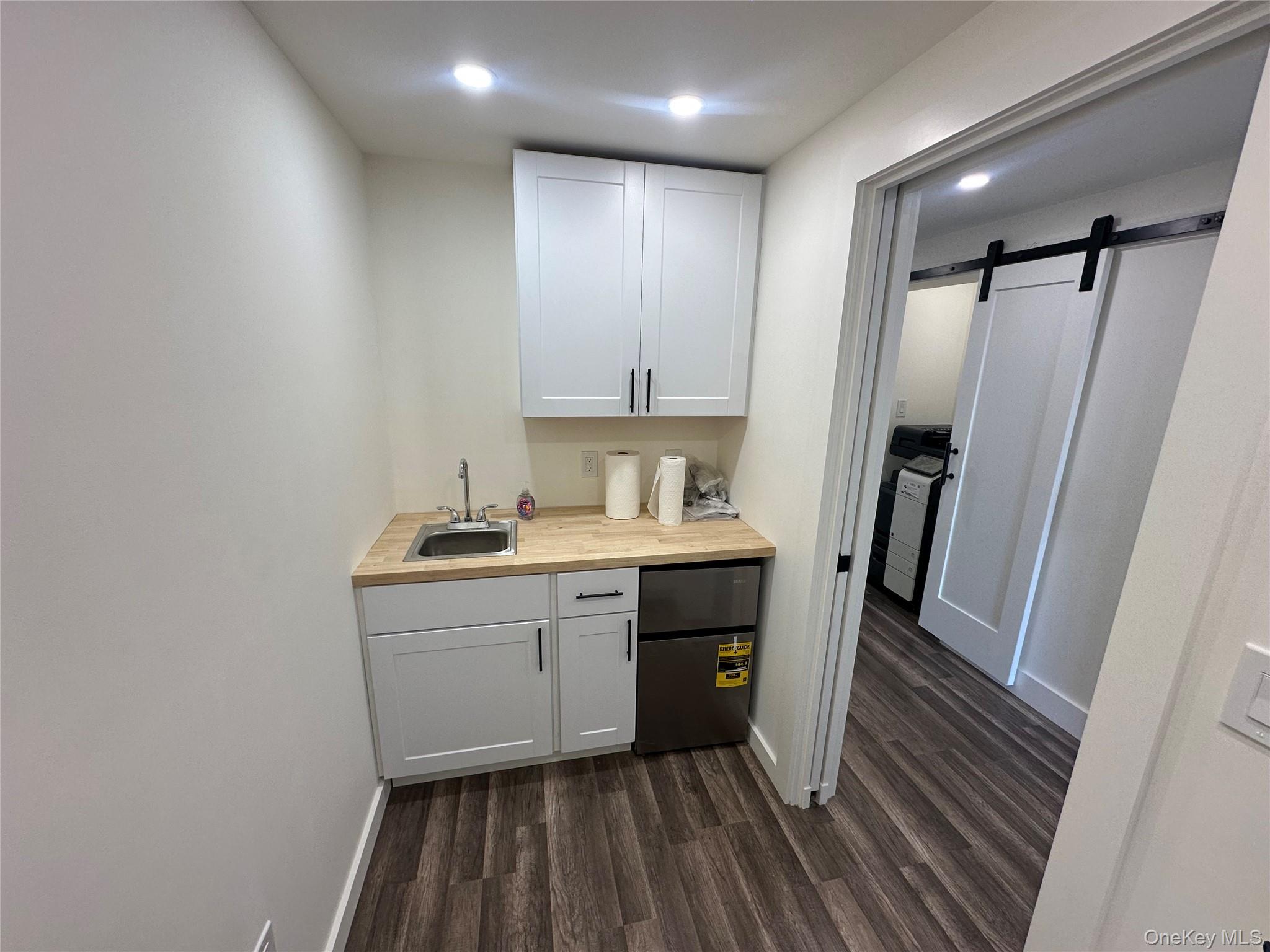 1028 Broadway Woodmere Woodmere NY 11598