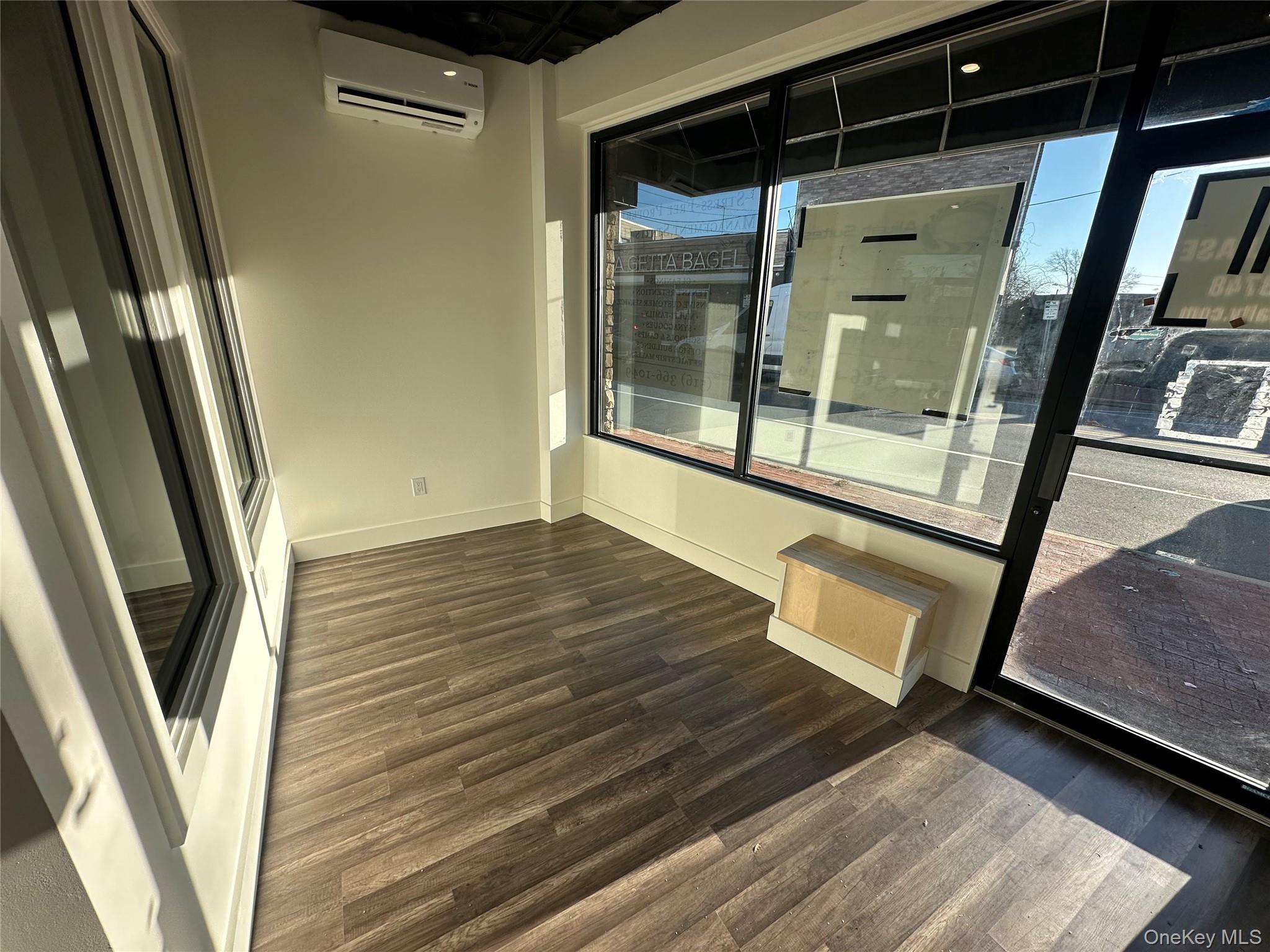 1028 Broadway Woodmere Woodmere NY 11598