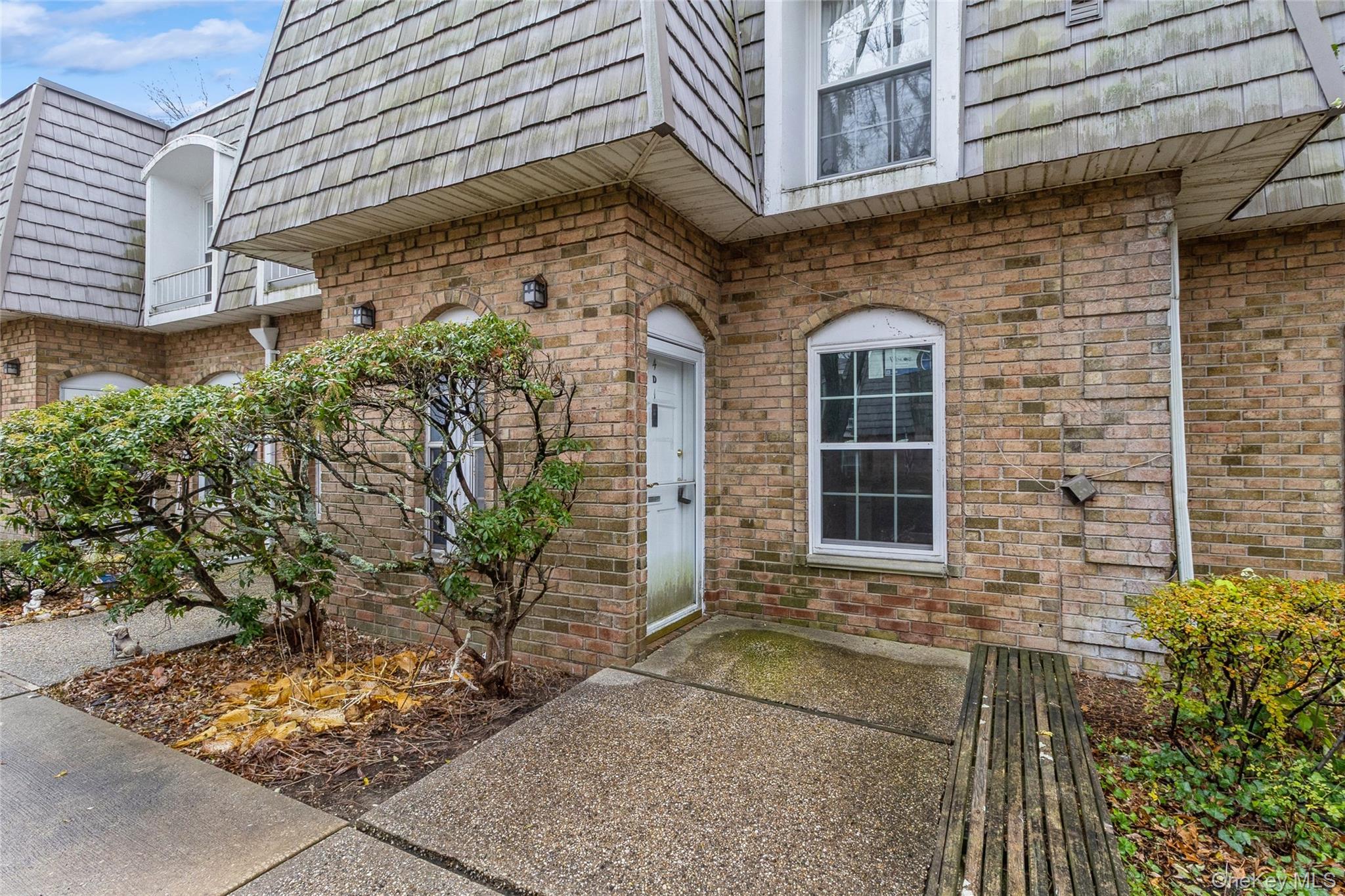 655 Middle Country Road 4D1 Coram Coram, NY 11727