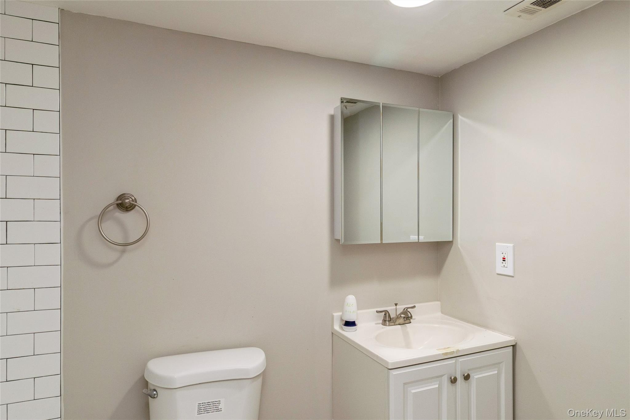 655 Middle Country Road 4D1 Coram Coram, NY 11727