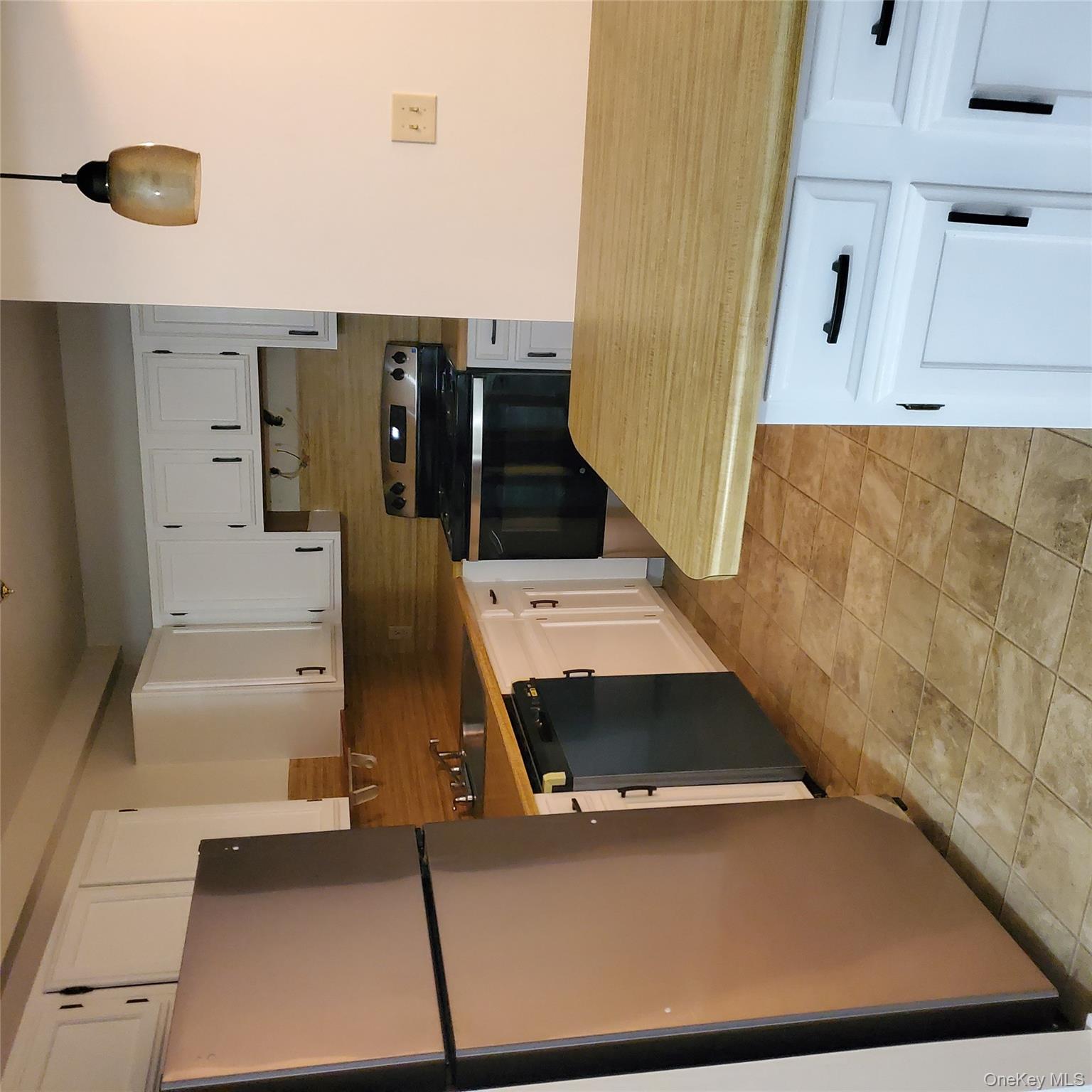 160-166 West Road Road C34 Out of NYC Pleasant Valley, NY 12569