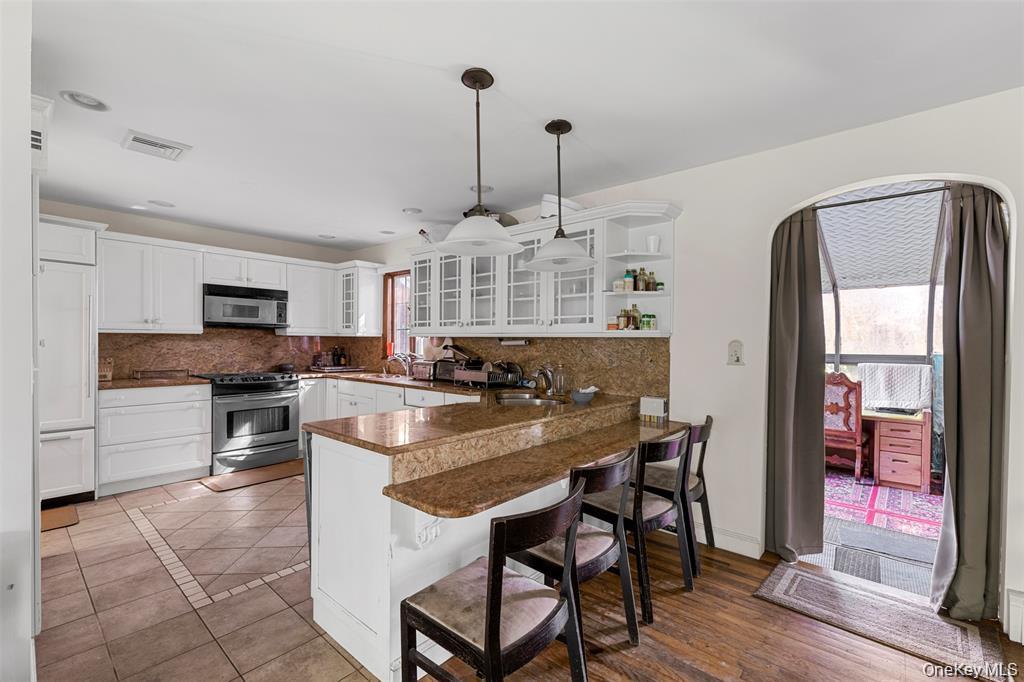 332 Springtown Road Out of NYC New Paltz, NY 12561