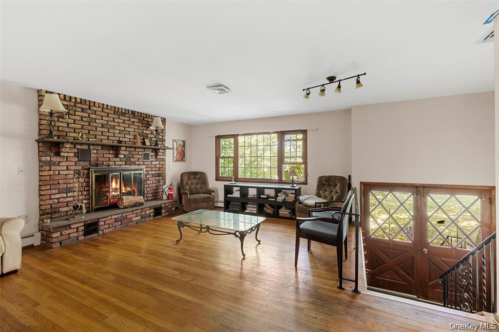 332 Springtown Road Out of NYC New Paltz, NY 12561