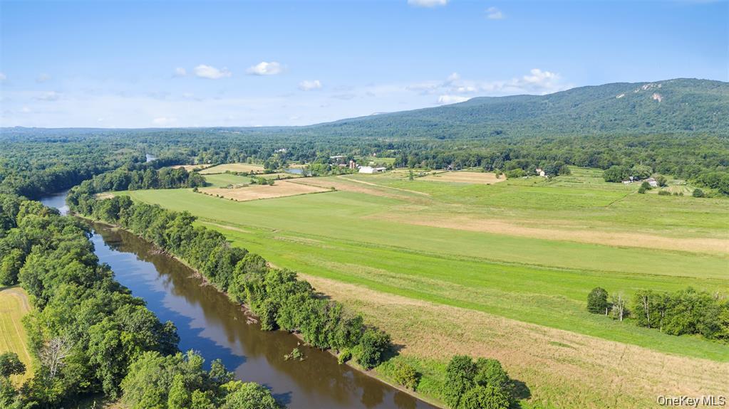 332 Springtown Road Out of NYC New Paltz, NY 12561