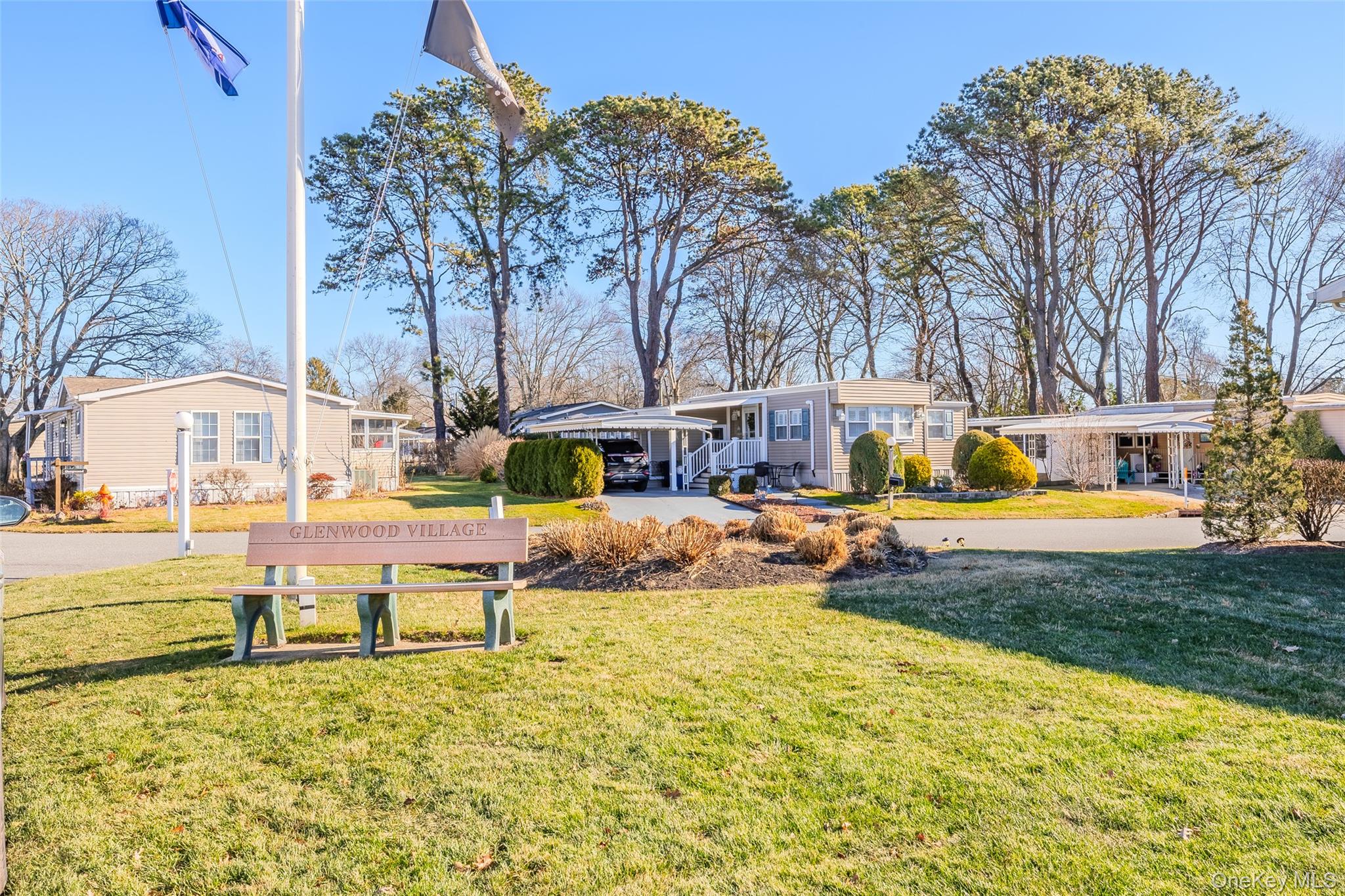 1661 Old Country Road 351-B Riverhead Riverhead, NY 11901