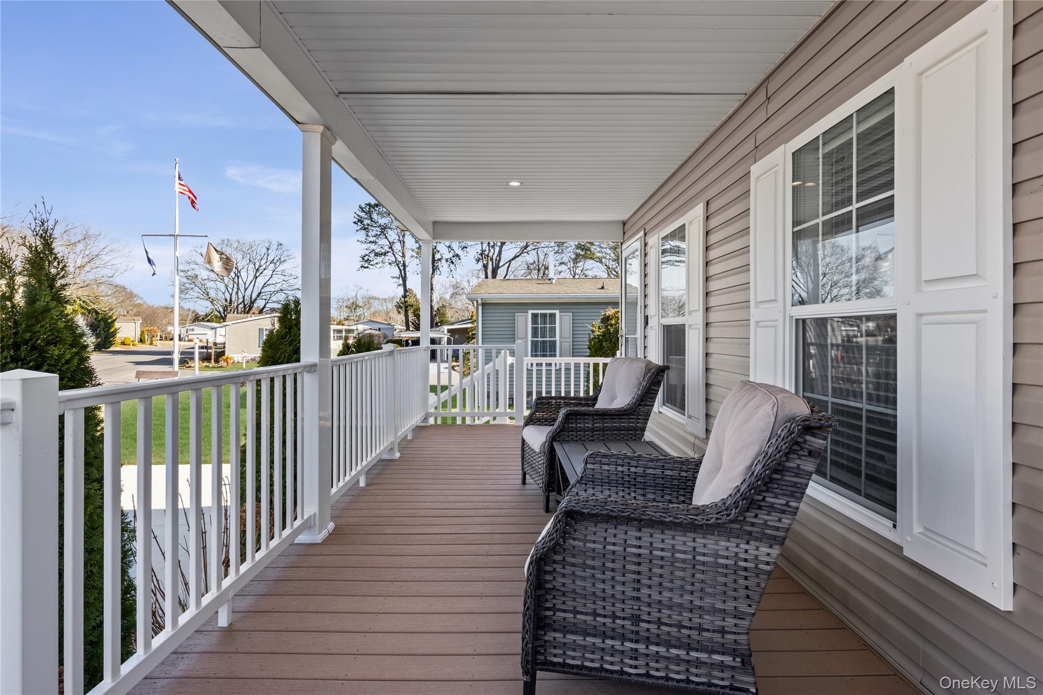 1661 Old Country Road 351-B Riverhead Riverhead, NY 11901