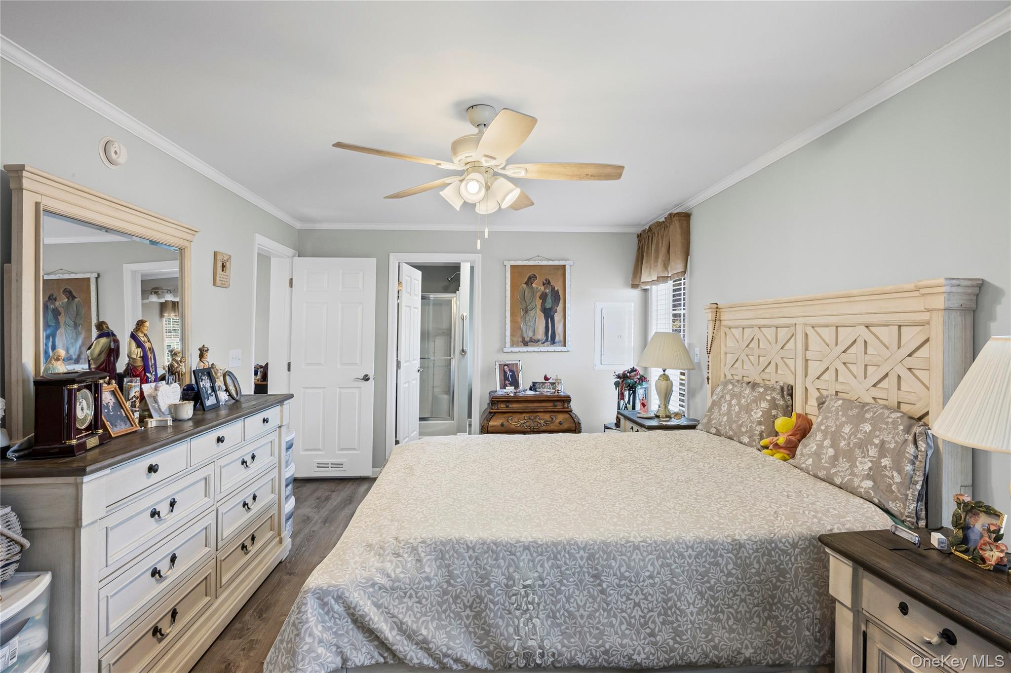 1661 Old Country Road 351-B Riverhead Riverhead, NY 11901