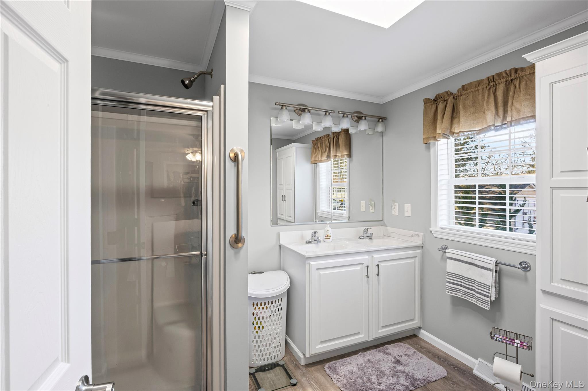 1661 Old Country Road 351-B Riverhead Riverhead, NY 11901