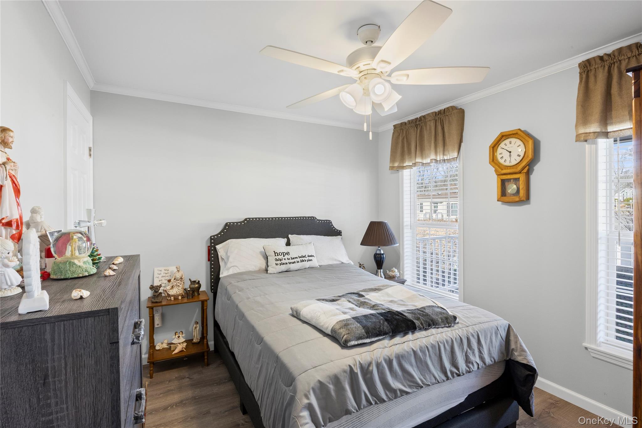 1661 Old Country Road 351-B Riverhead Riverhead, NY 11901