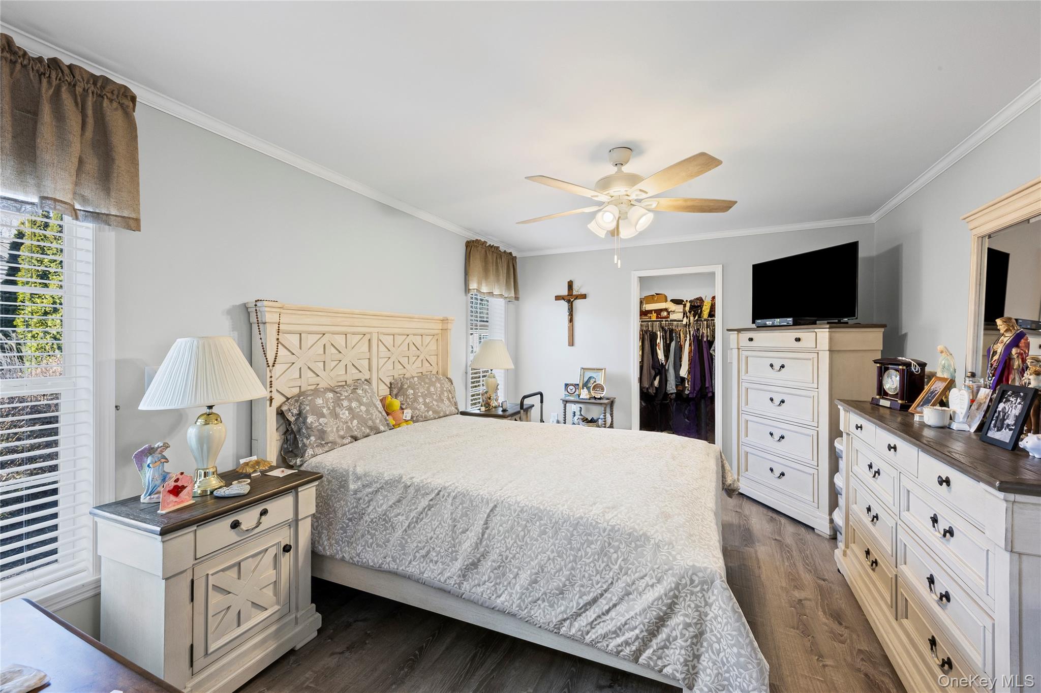 1661 Old Country Road 351-B Riverhead Riverhead, NY 11901