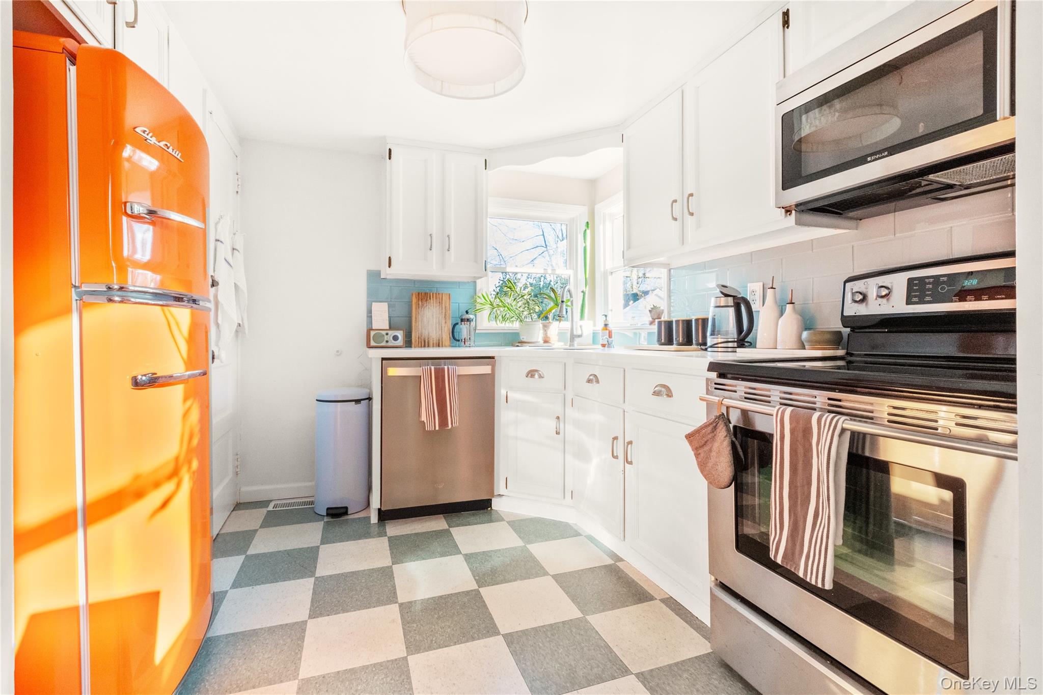 47 Station Road Bellport Village Bellport Village, NY 11713