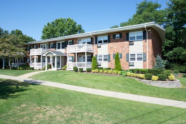 1355 Roanoke Avenue 12-RF Riverhead Riverhead, NY 11901