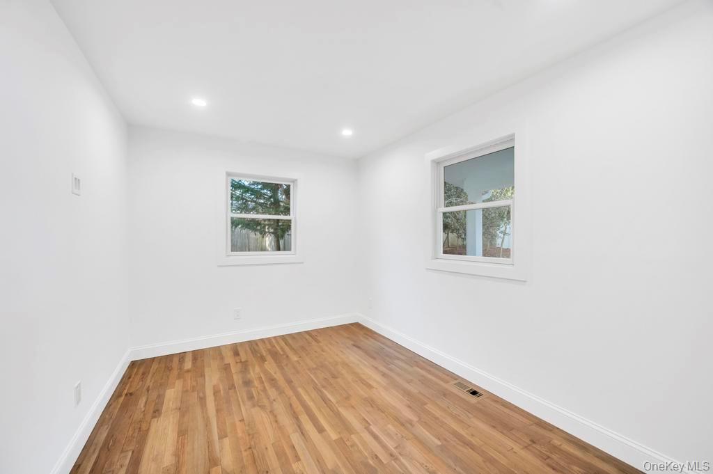 12 George Street Hampton Bays Hampton Bays, NY 11946