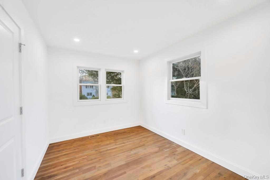 12 George Street Hampton Bays Hampton Bays, NY 11946