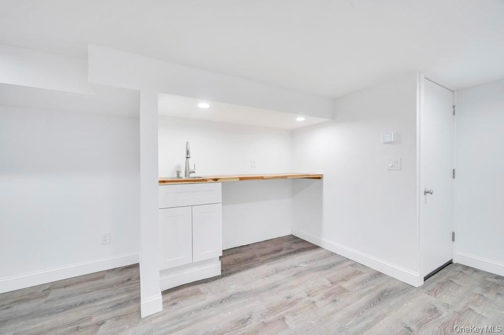 12 George Street Hampton Bays Hampton Bays, NY 11946