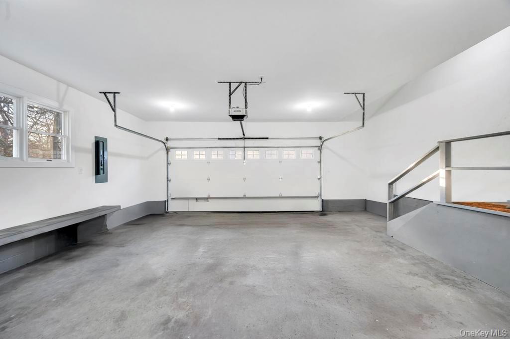 12 George Street Hampton Bays Hampton Bays, NY 11946