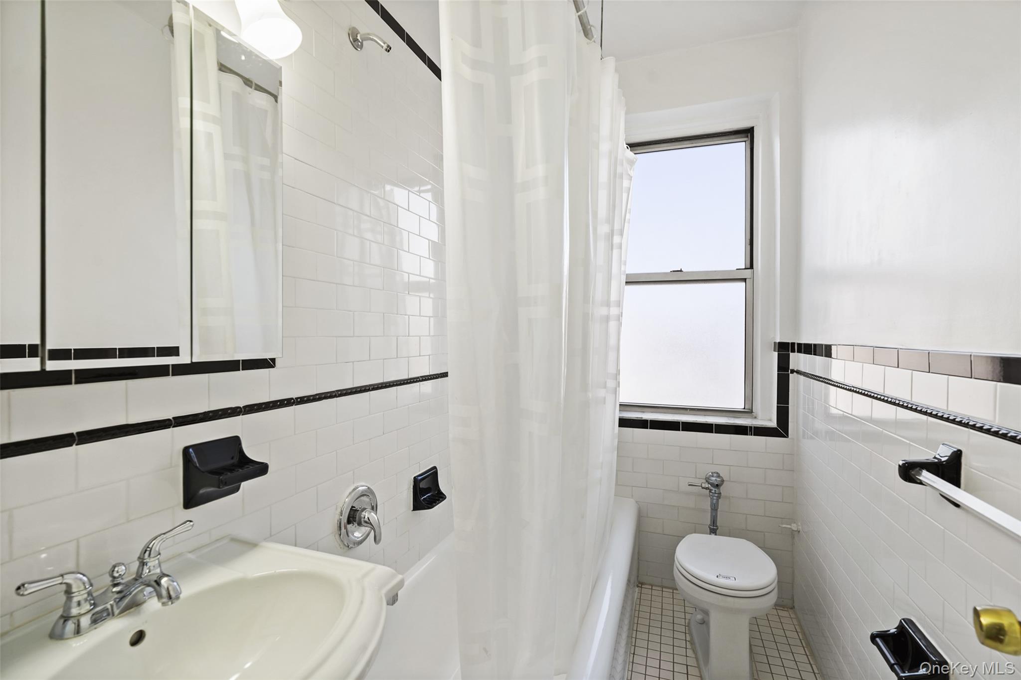 19 william Street 5-J Mount Vernon Mount Vernon, NY 10552