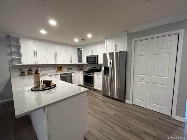 98 Village Green Drive 98 Port Jefferson Station, NY 11776