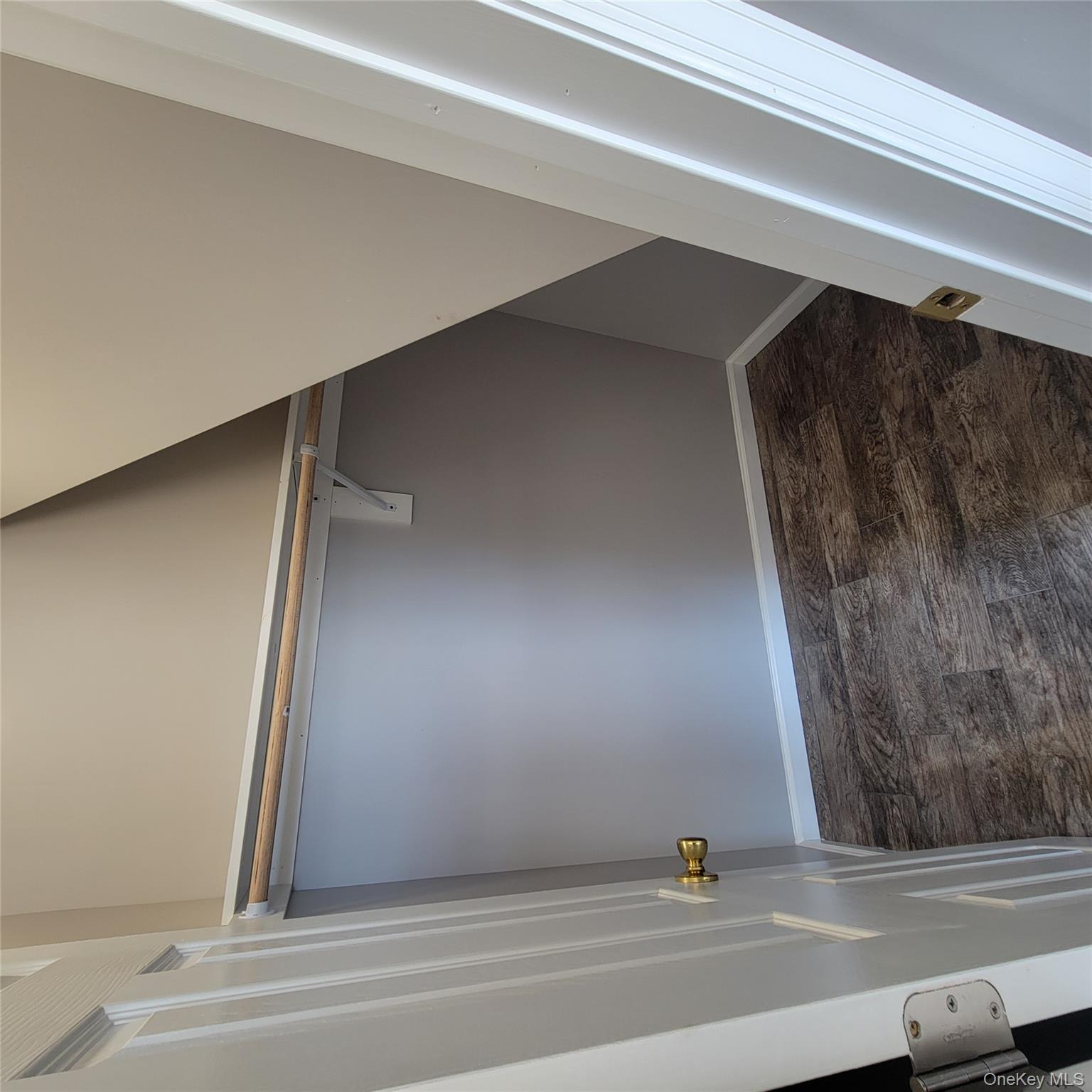 19 Railroad Street 2nd Floor Greenlawn Greenlawn, NY 11740