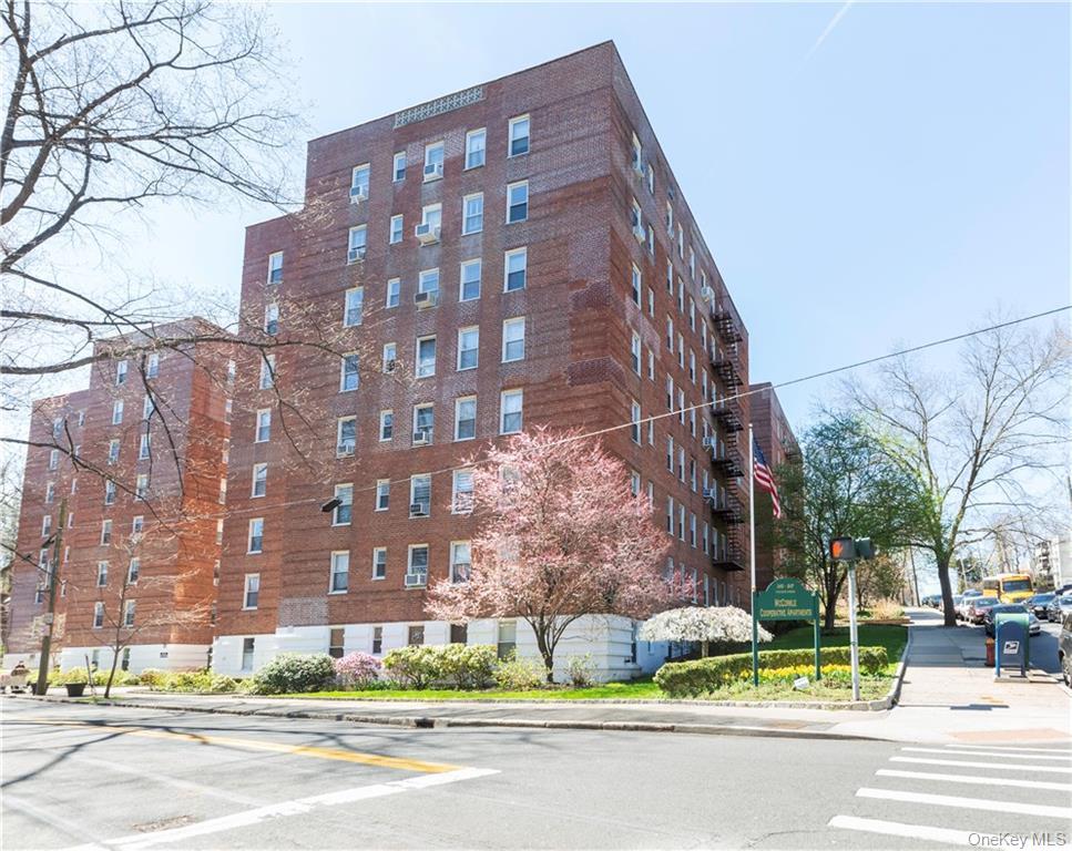 247 Parkview Avenue 6-P Bronxville Bronxville, NY 10708