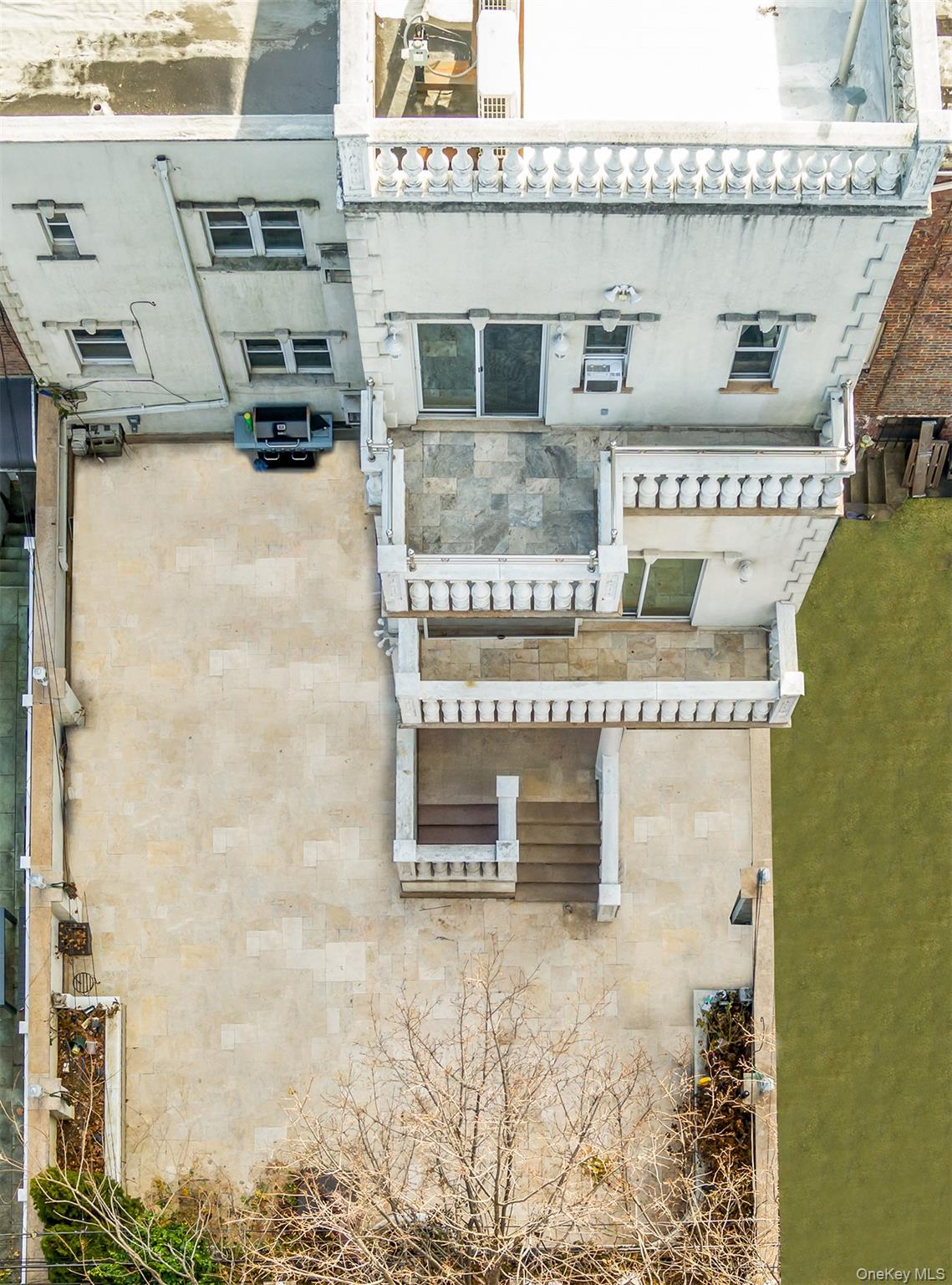 2042 26th Street Astoria Astoria, NY 11105