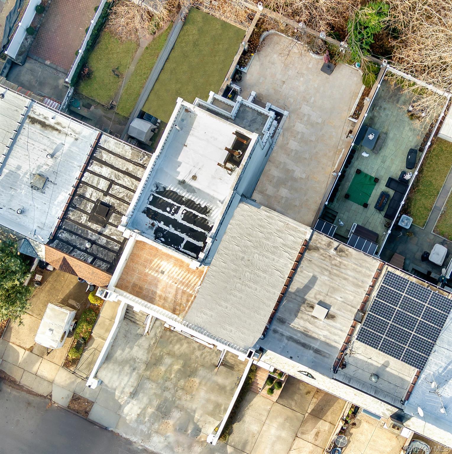 2042 26th Street Astoria Astoria, NY 11105