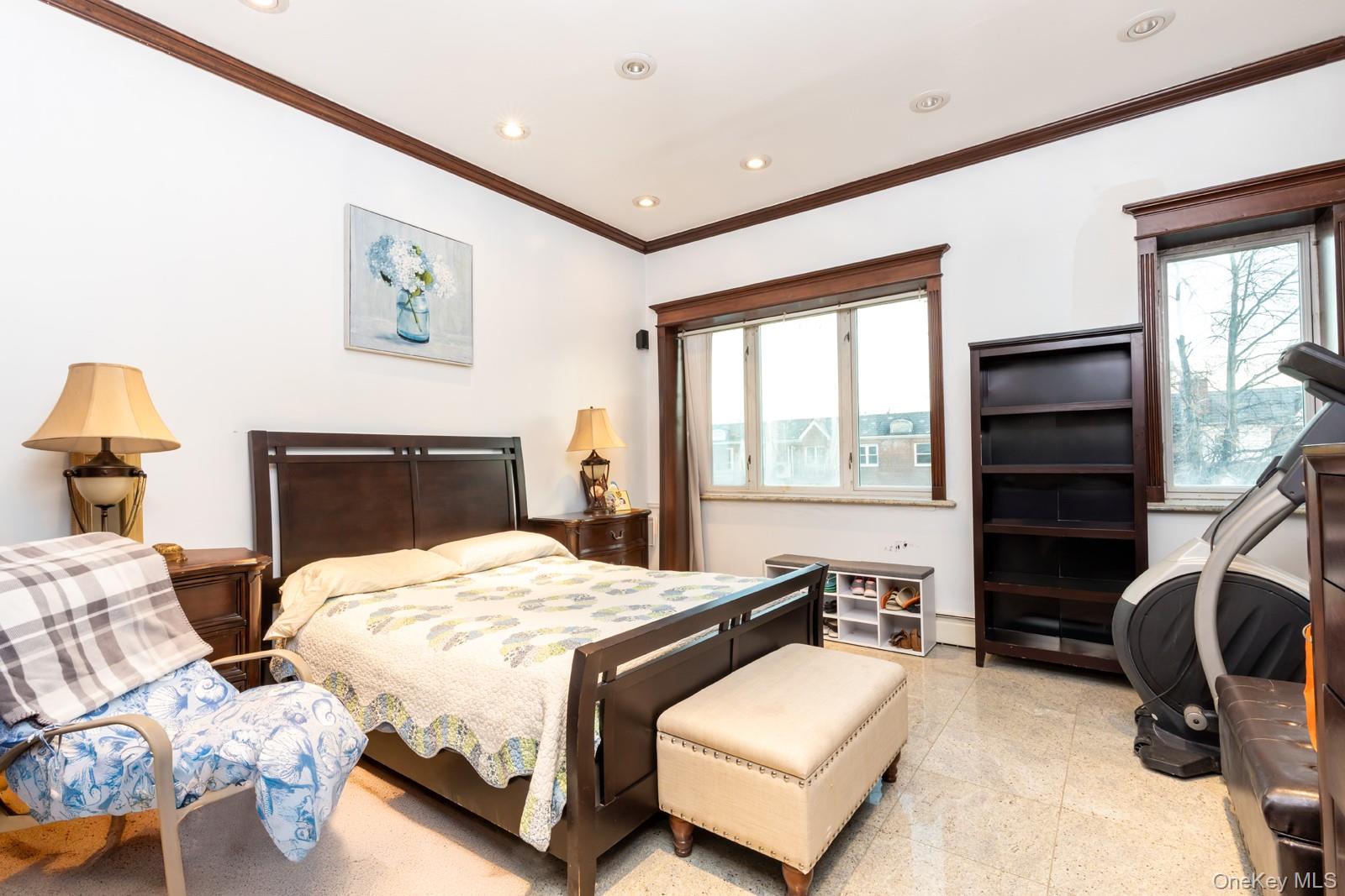 2042 26th Street Astoria Astoria, NY 11105