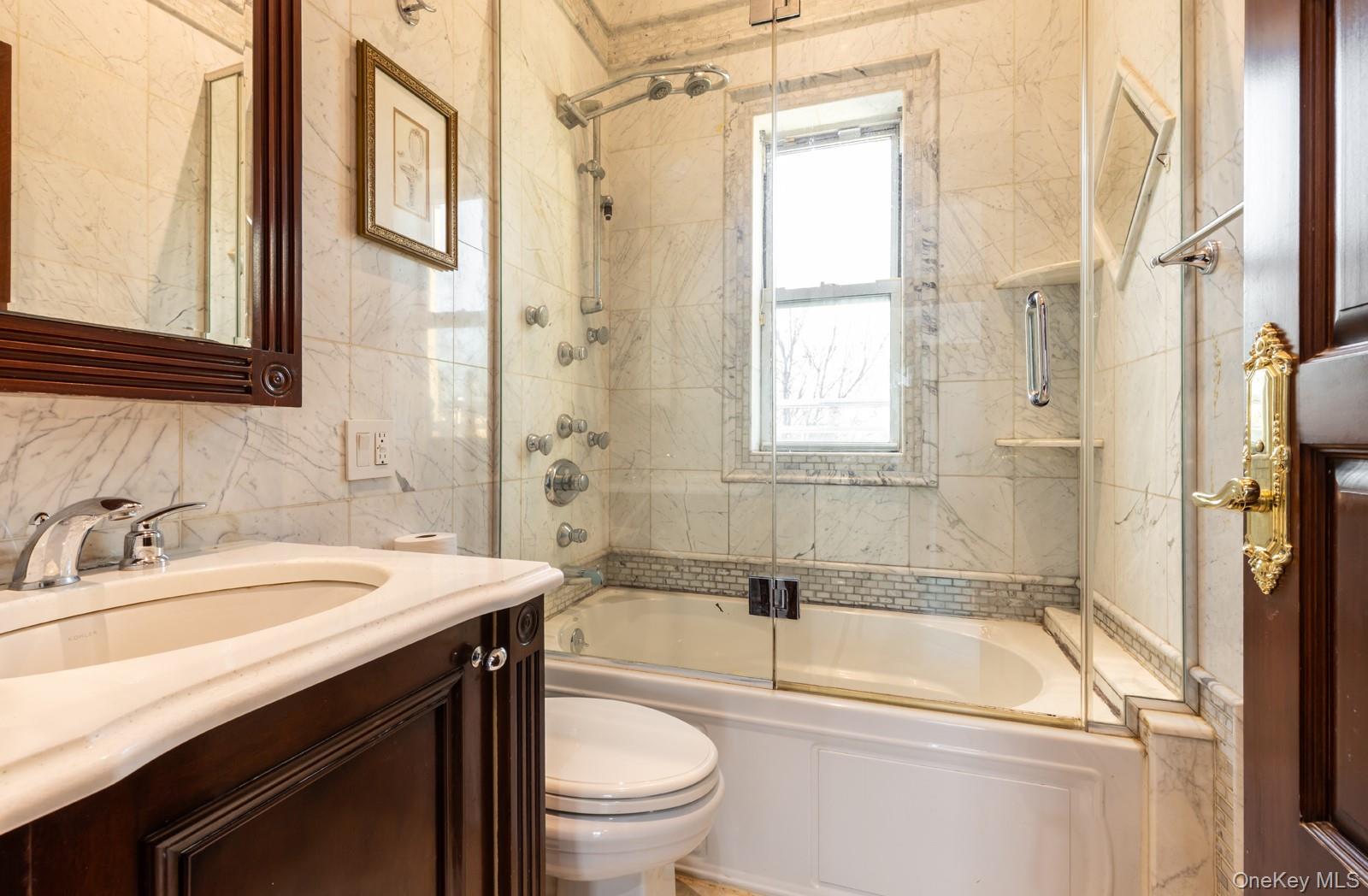 2042 26th Street Astoria Astoria, NY 11105