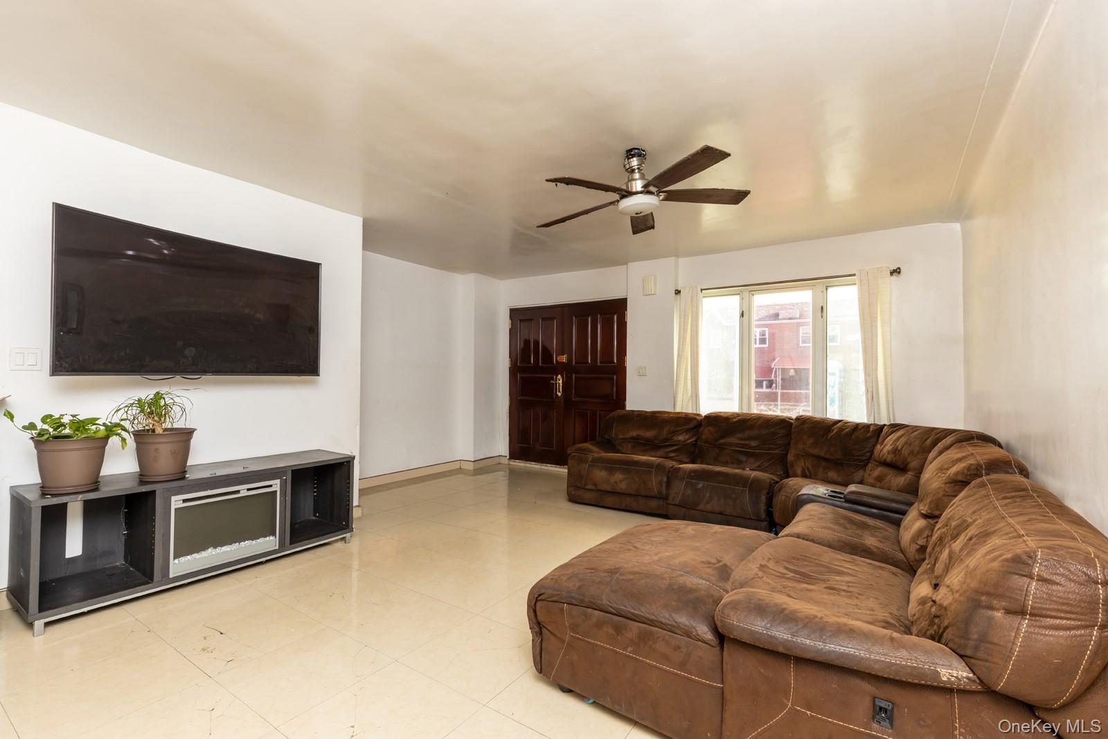 2042 26th Street Astoria Astoria, NY 11105