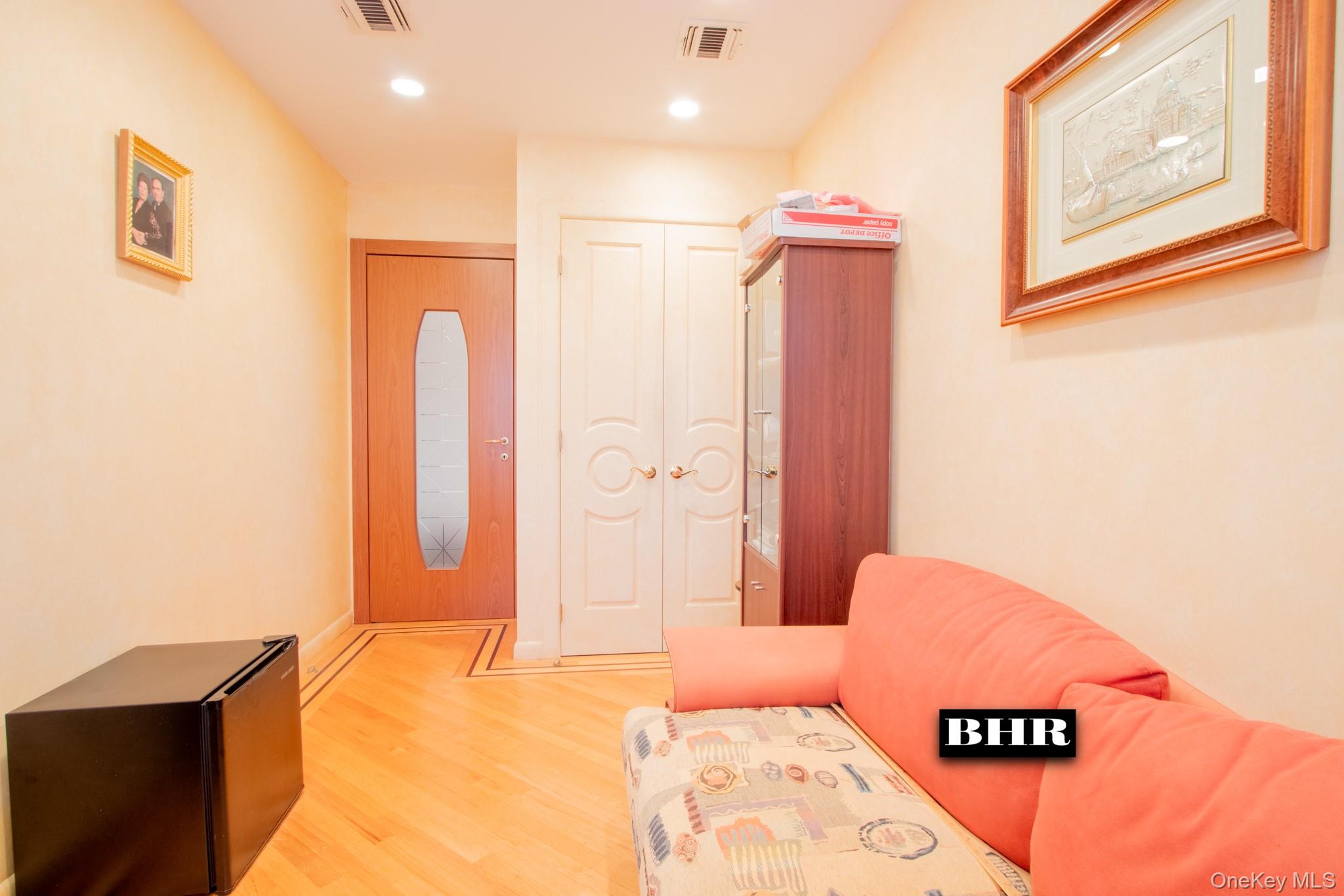 4270 Ocean Avenue Brooklyn, NY 11235